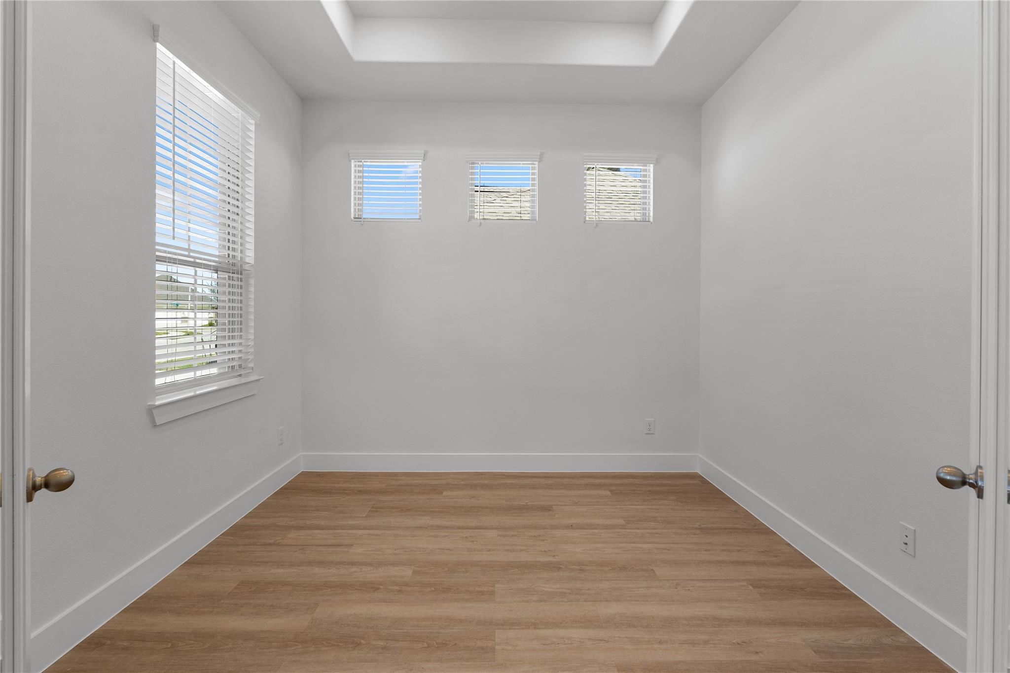 1533 Apache Heights Drive