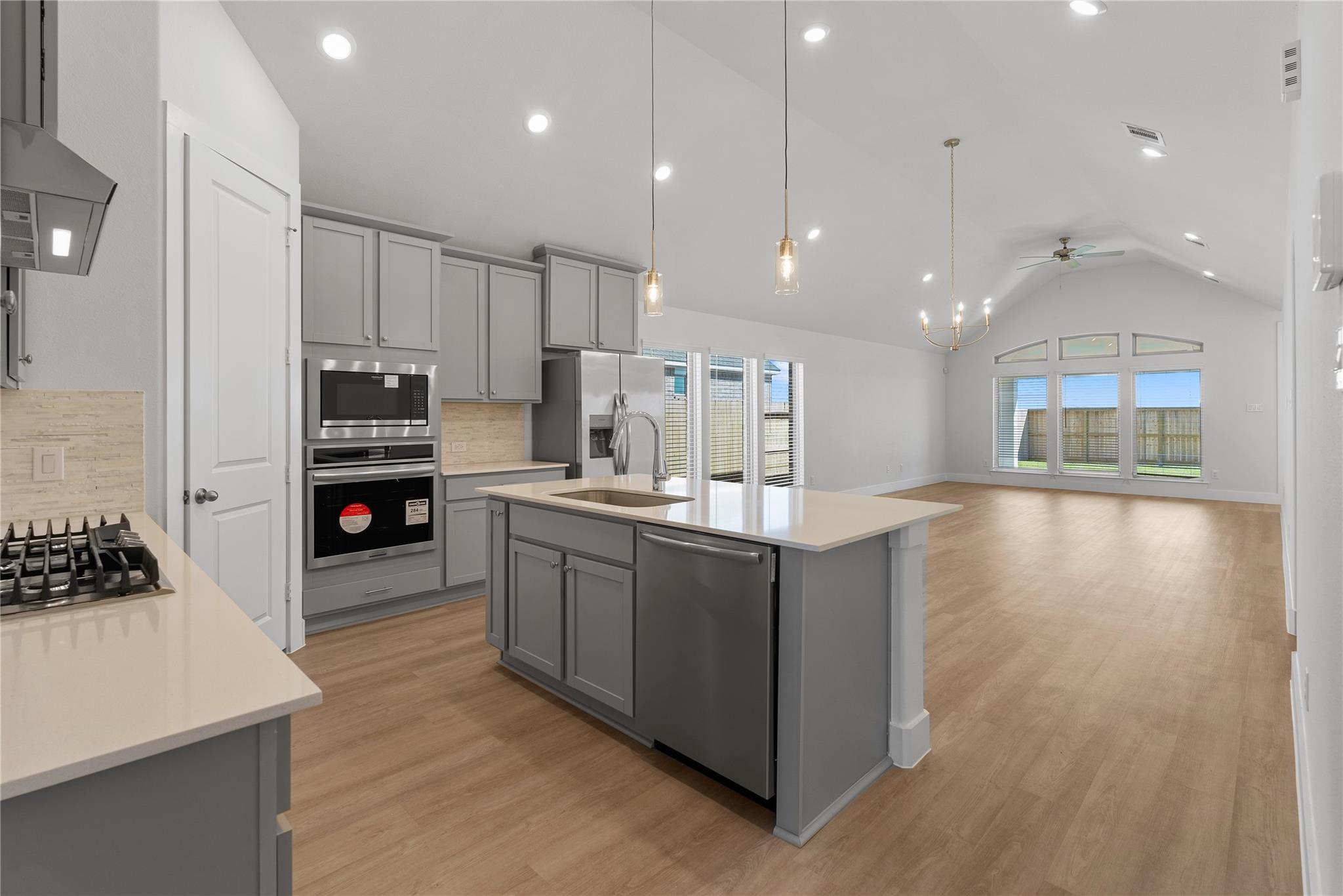 1533 Apache Heights Drive