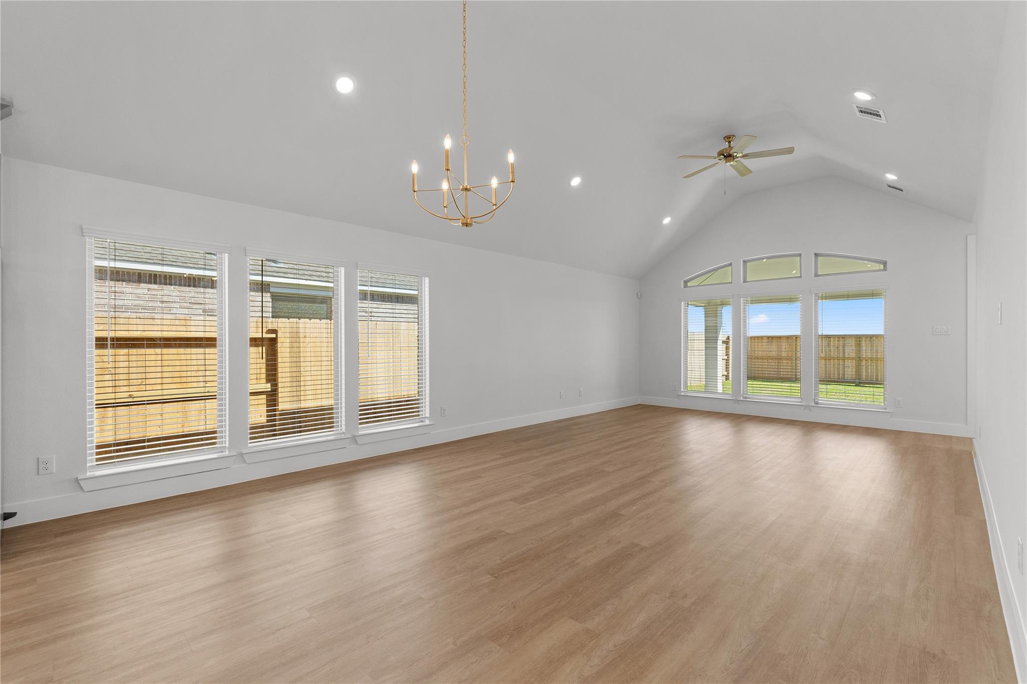 1533 Apache Heights Drive