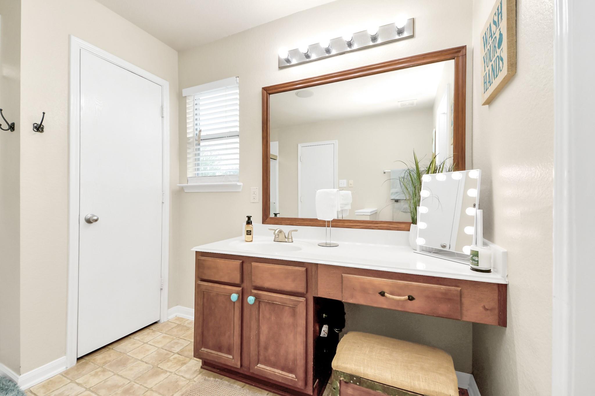 3007 Swift Brook Glen