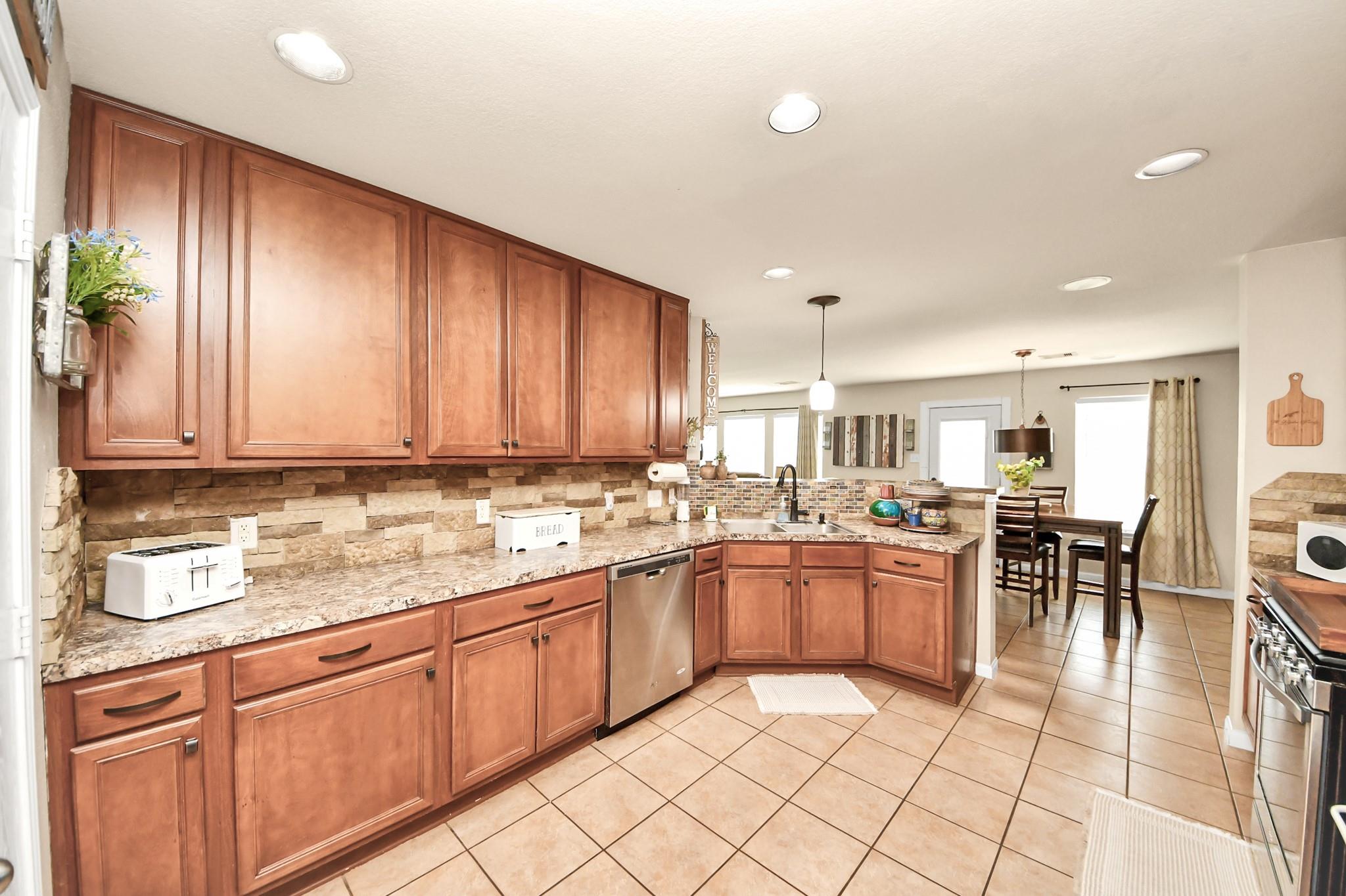 3007 Swift Brook Glen