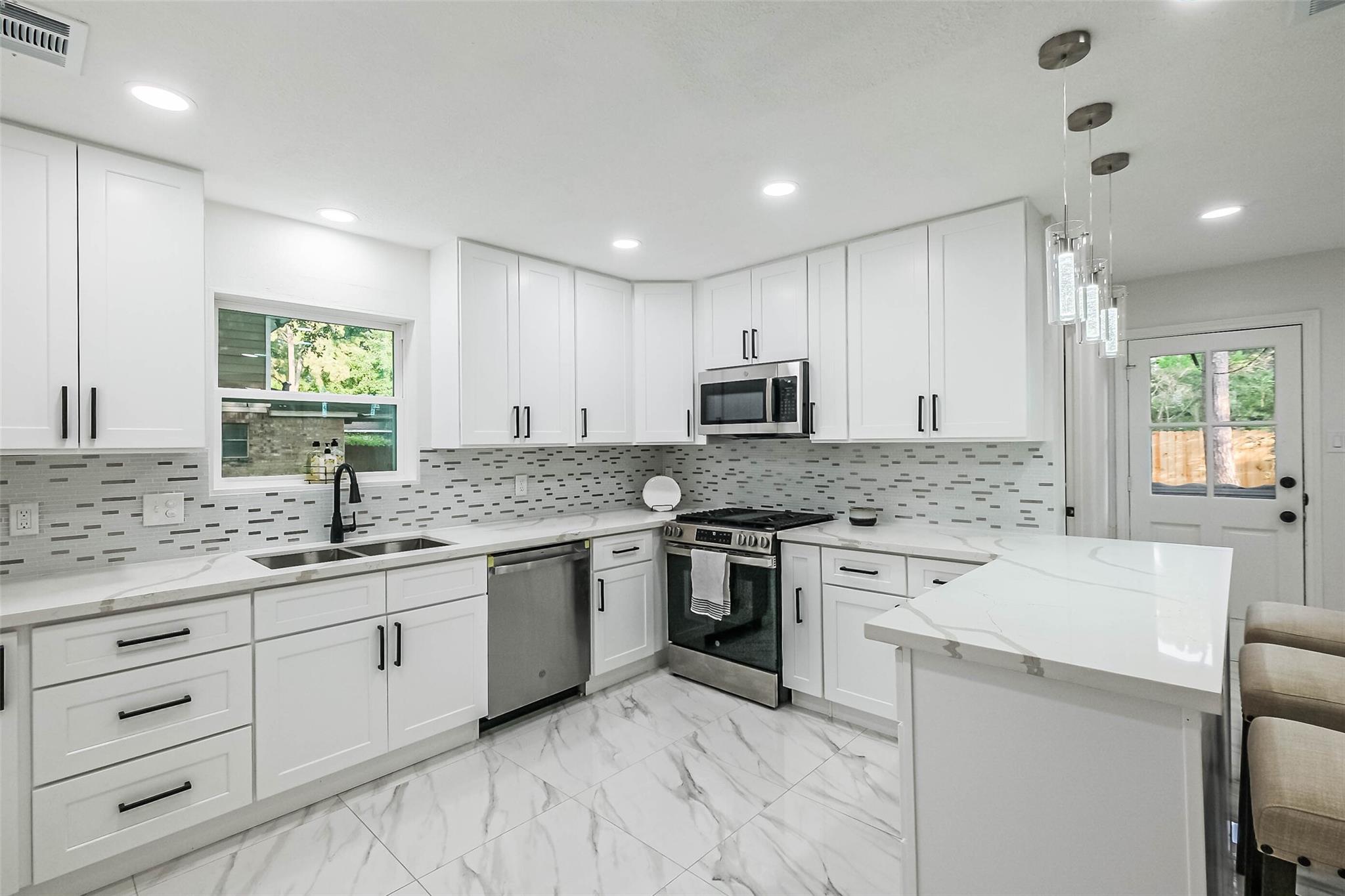4023 Laverock Road