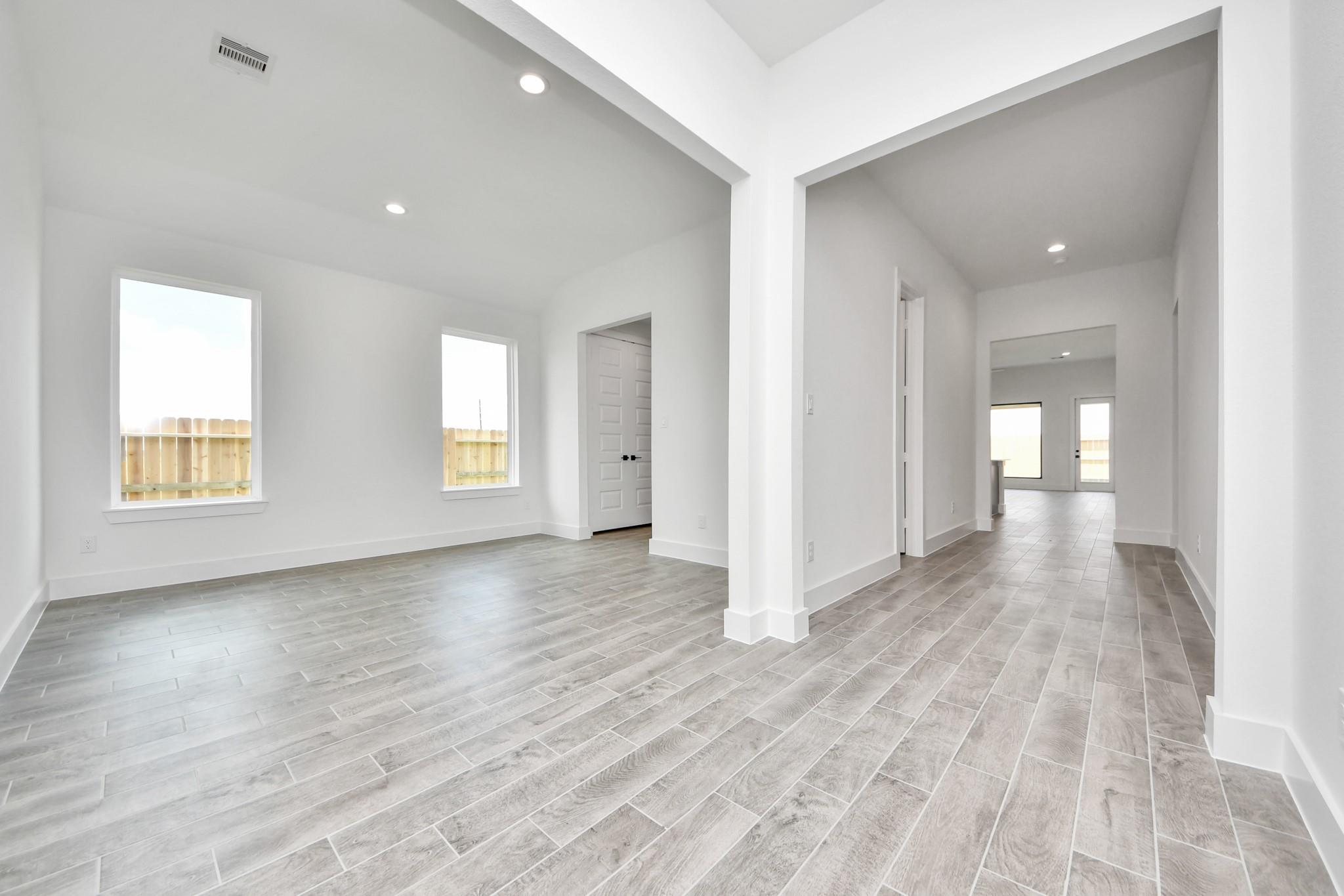 6207 Vista View Lane
