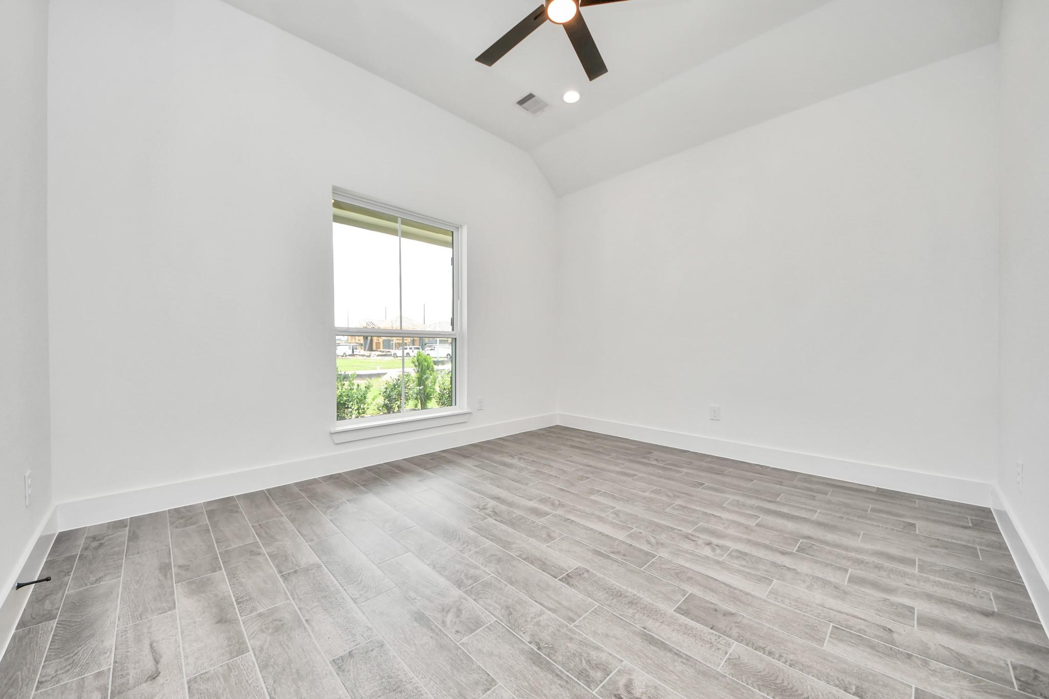 6207 Vista View Lane