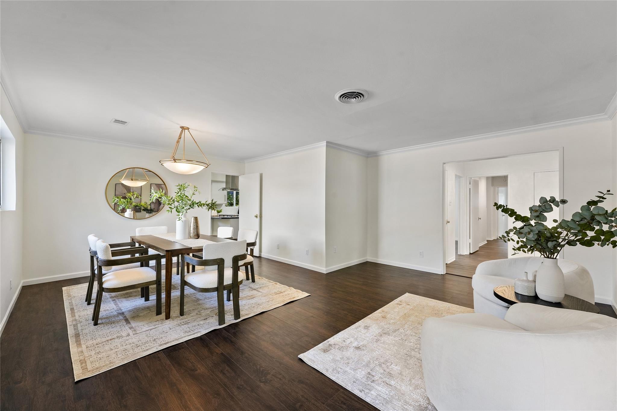 5830 Yarwell Drive, Houston