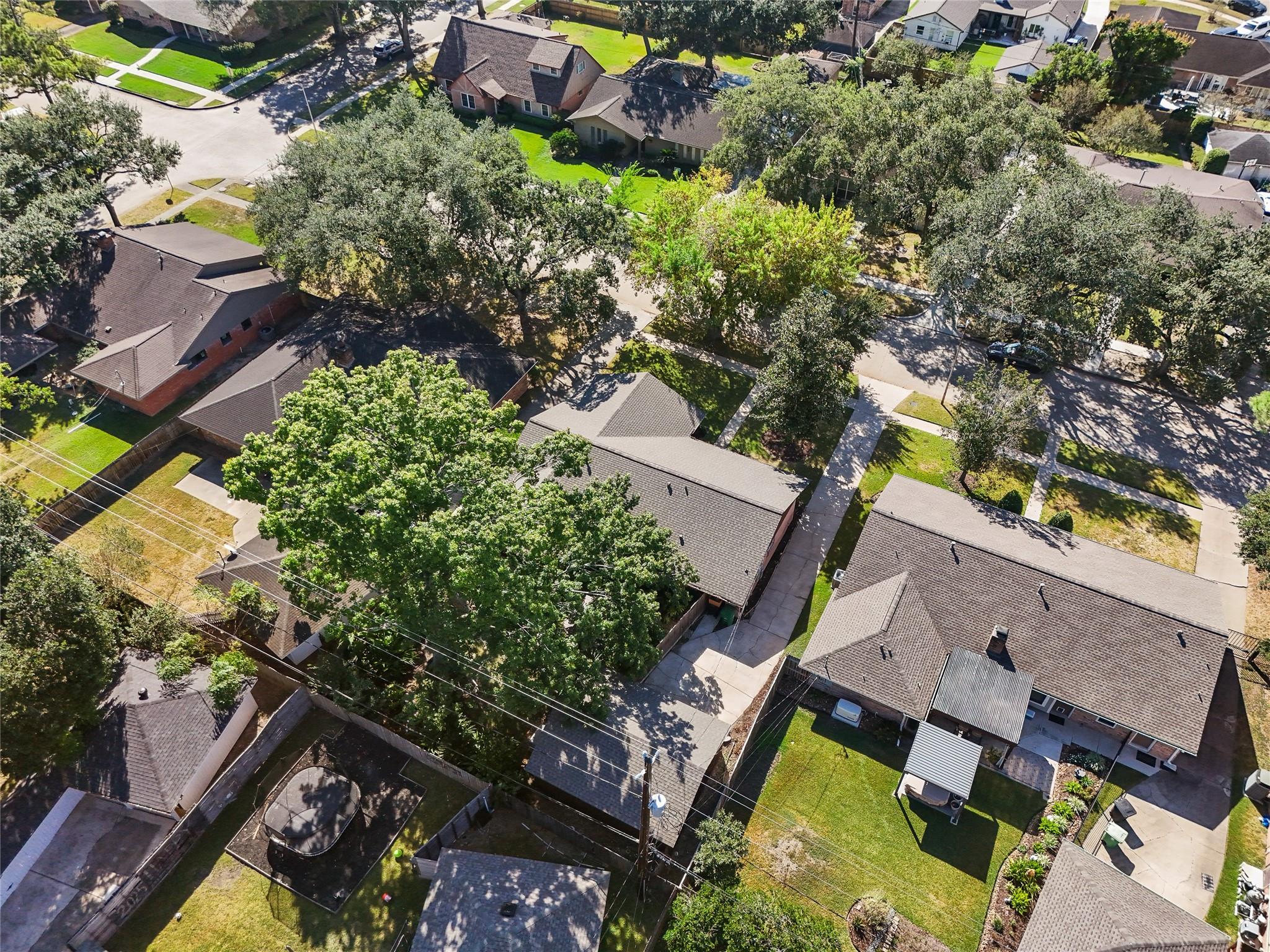 5830 Yarwell Drive, Houston