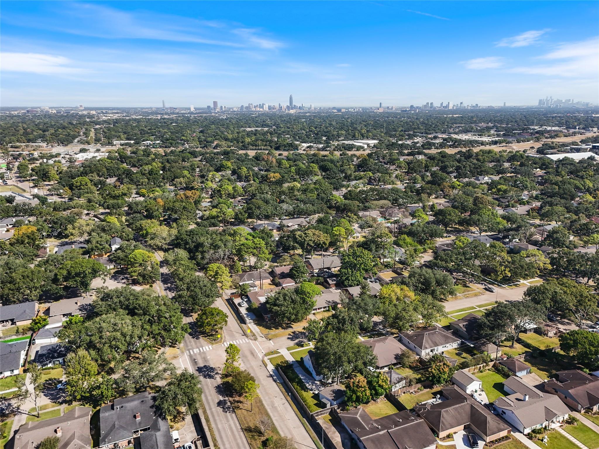 5830 Yarwell Drive, Houston