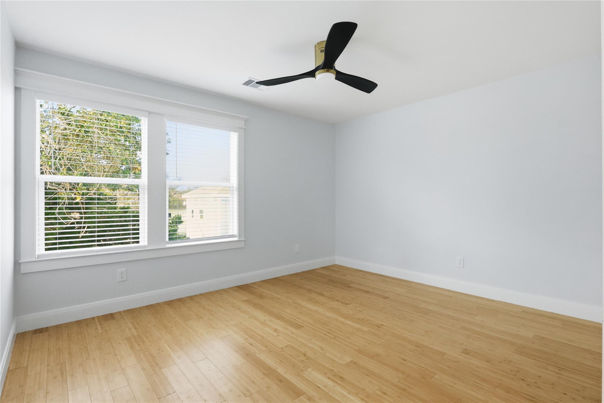1207 32nd Street