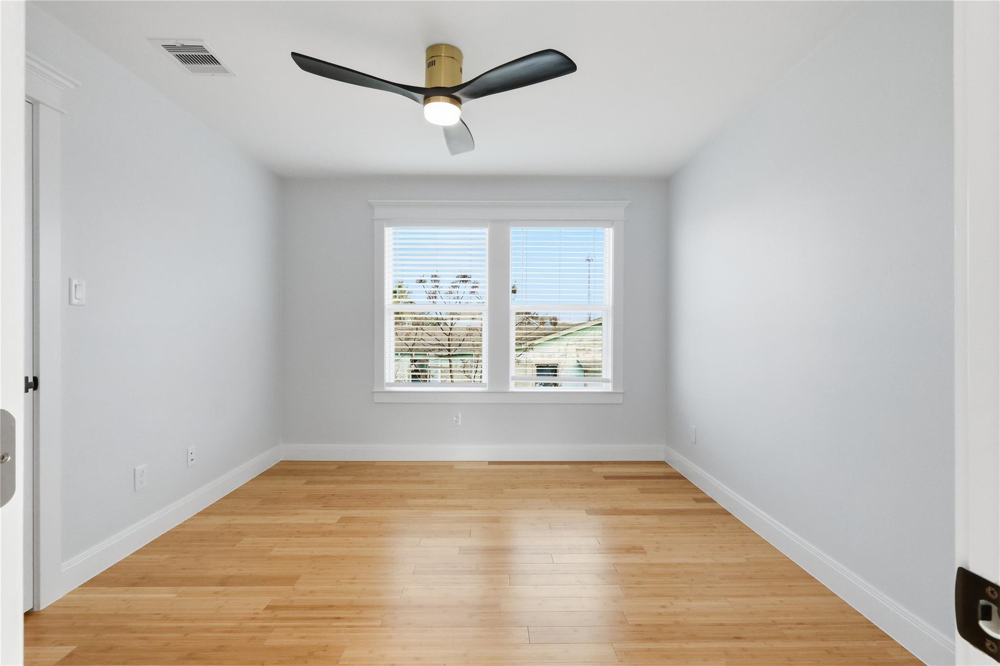 1207 32nd Street