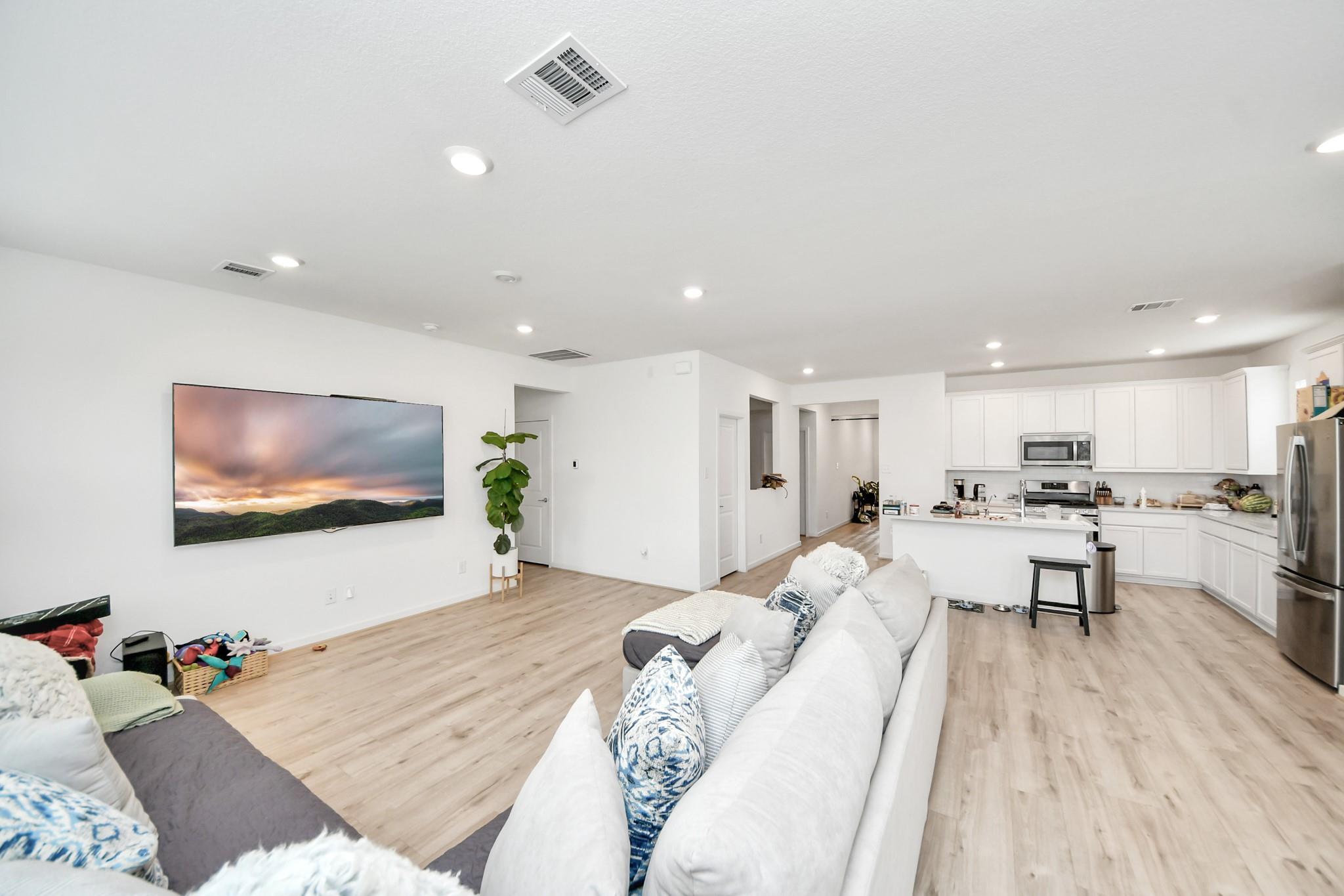 21827 Redwood Bluff Trail