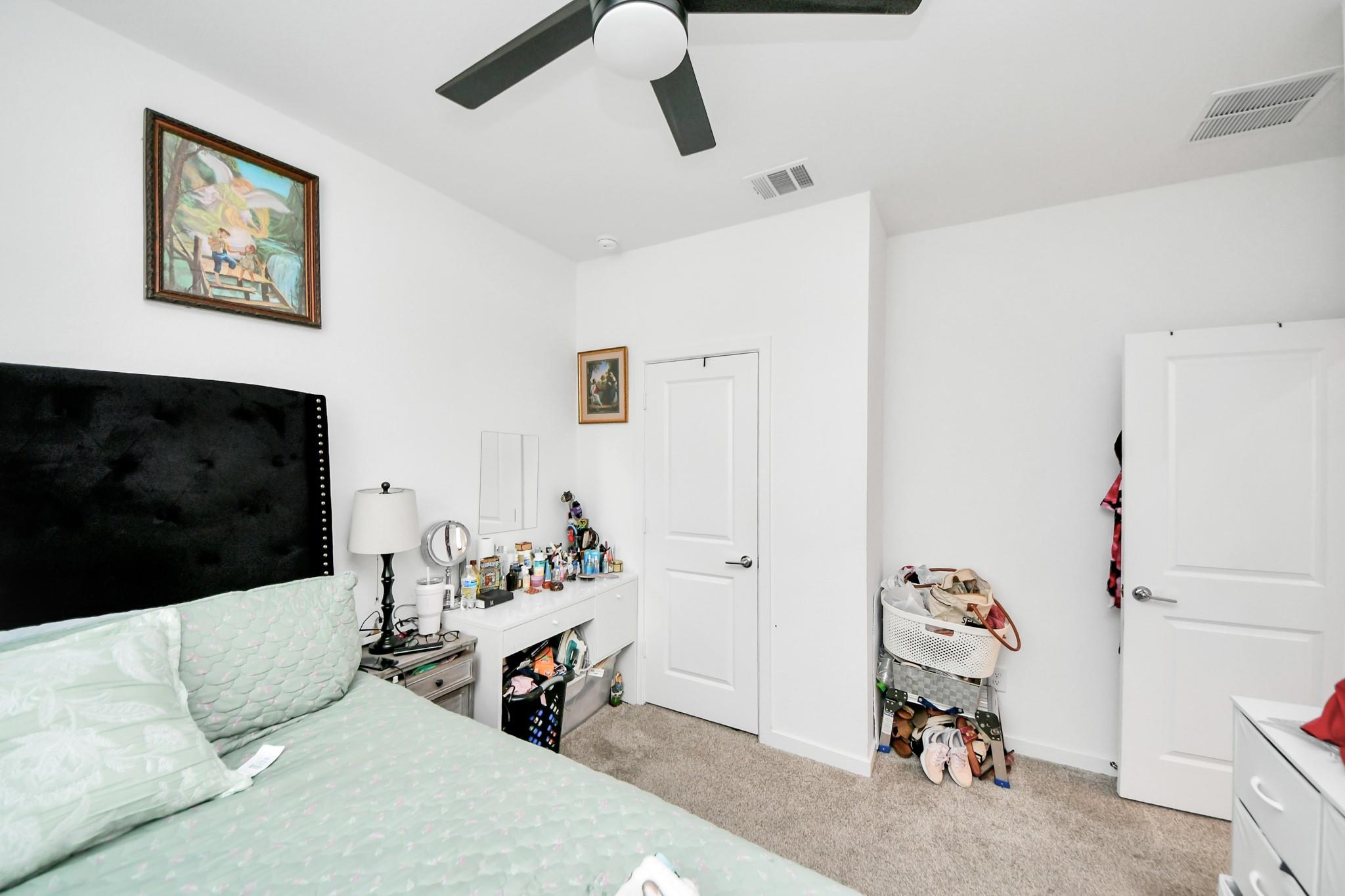21827 Redwood Bluff Trail