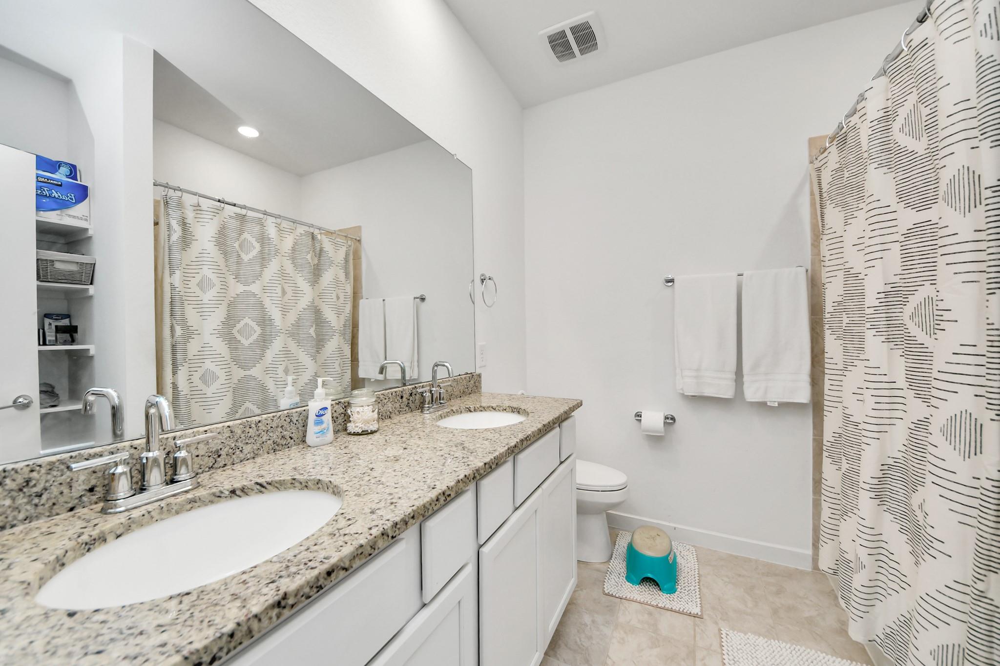 21827 Redwood Bluff Trail
