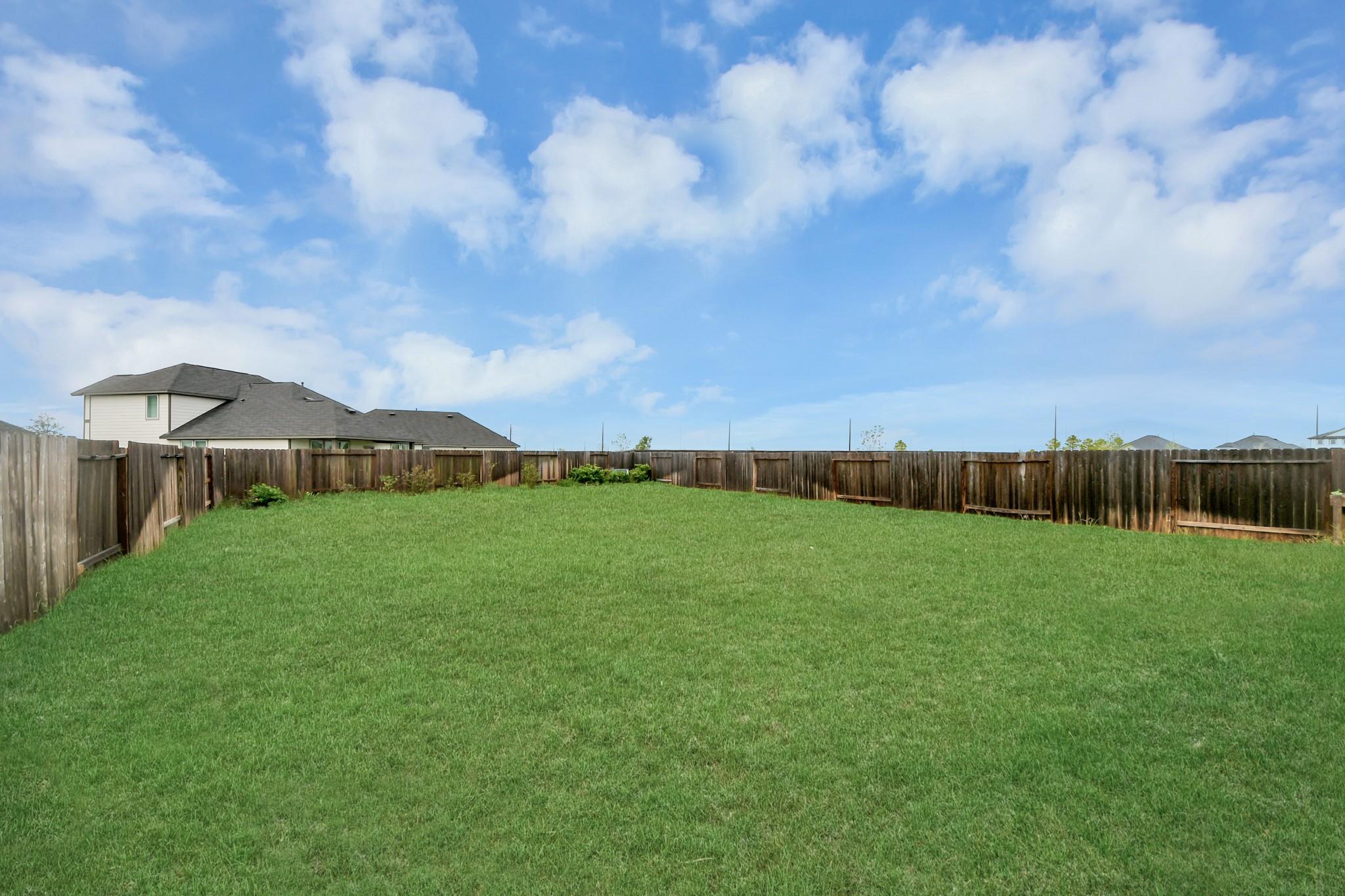21827 Redwood Bluff Trail