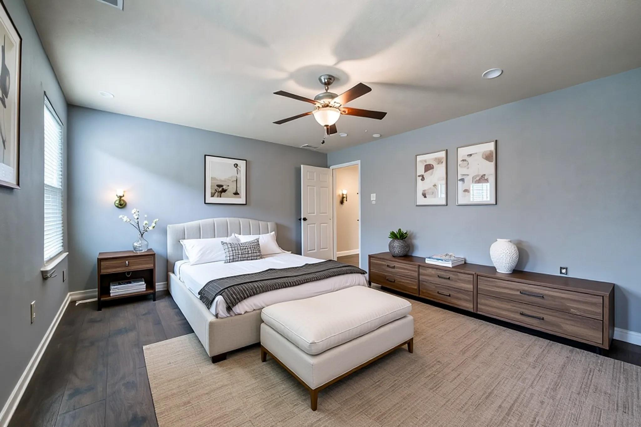 1927 Vermillion View Street