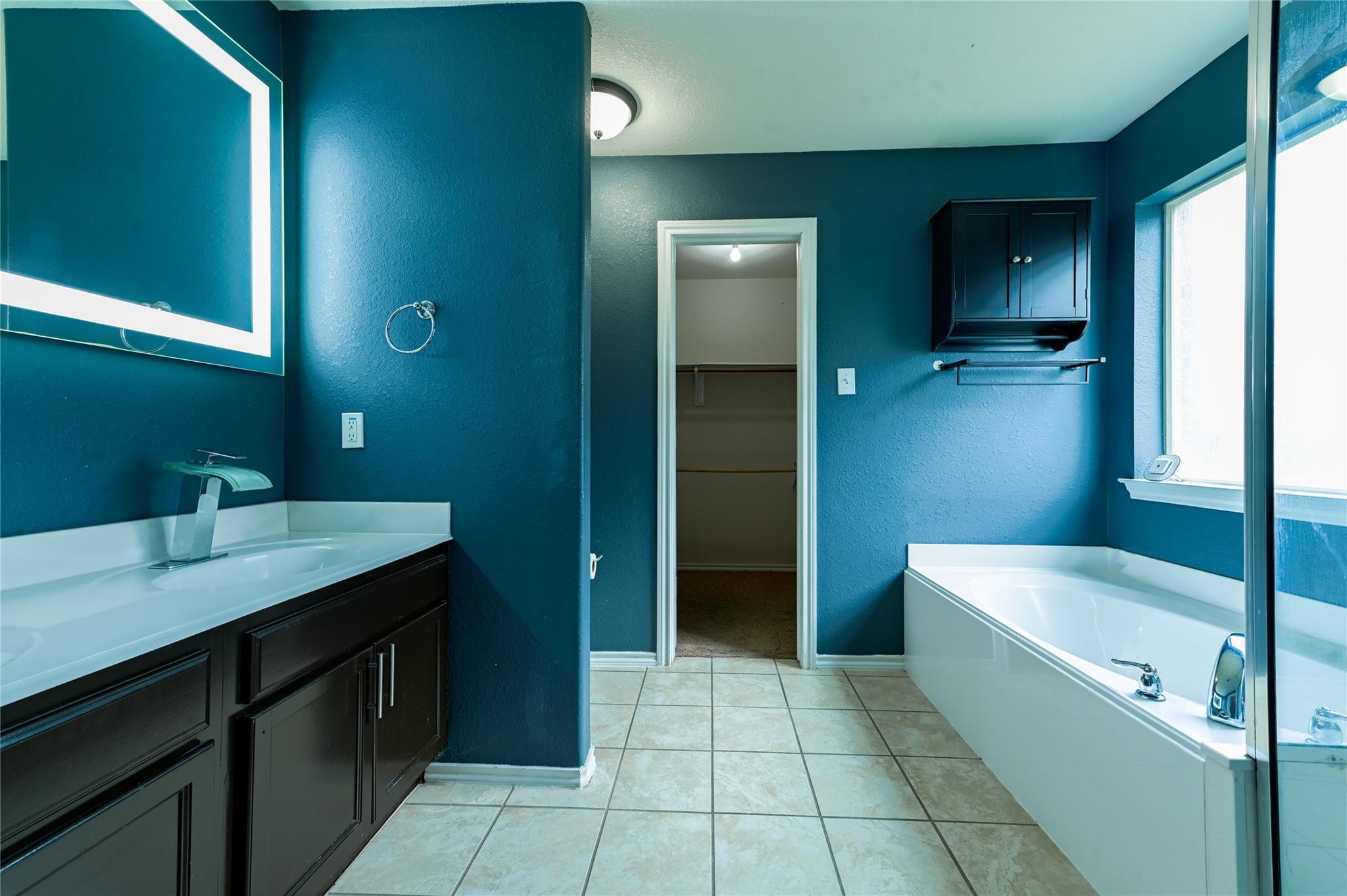 1927 Vermillion View Street