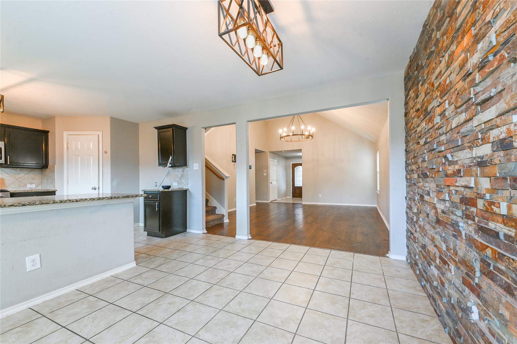 1927 Vermillion View Street