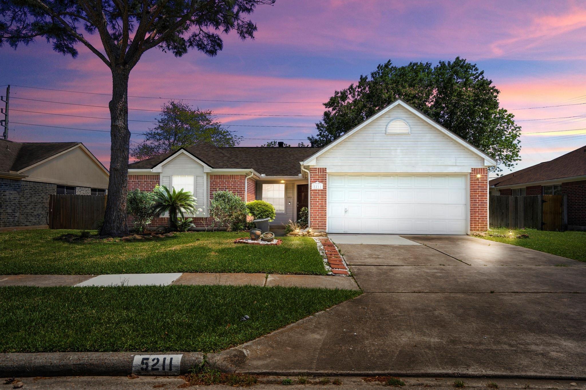 5211 Roserock Lane
