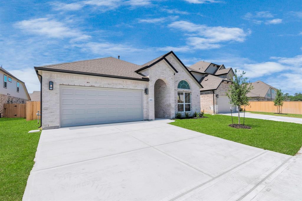 11819 Maple Oak Drive