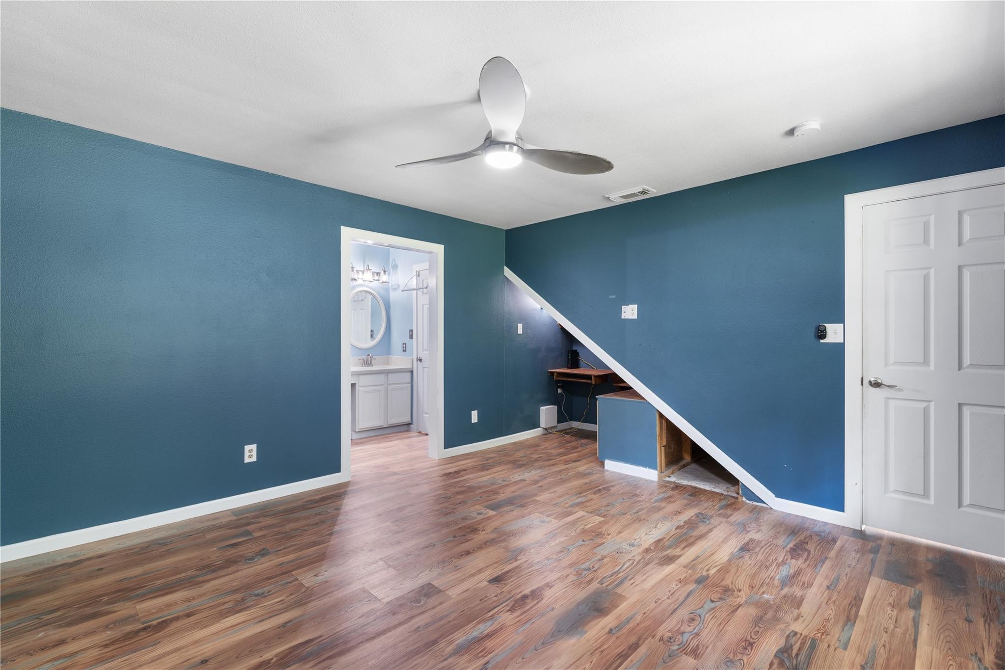 293 Commodore Drive