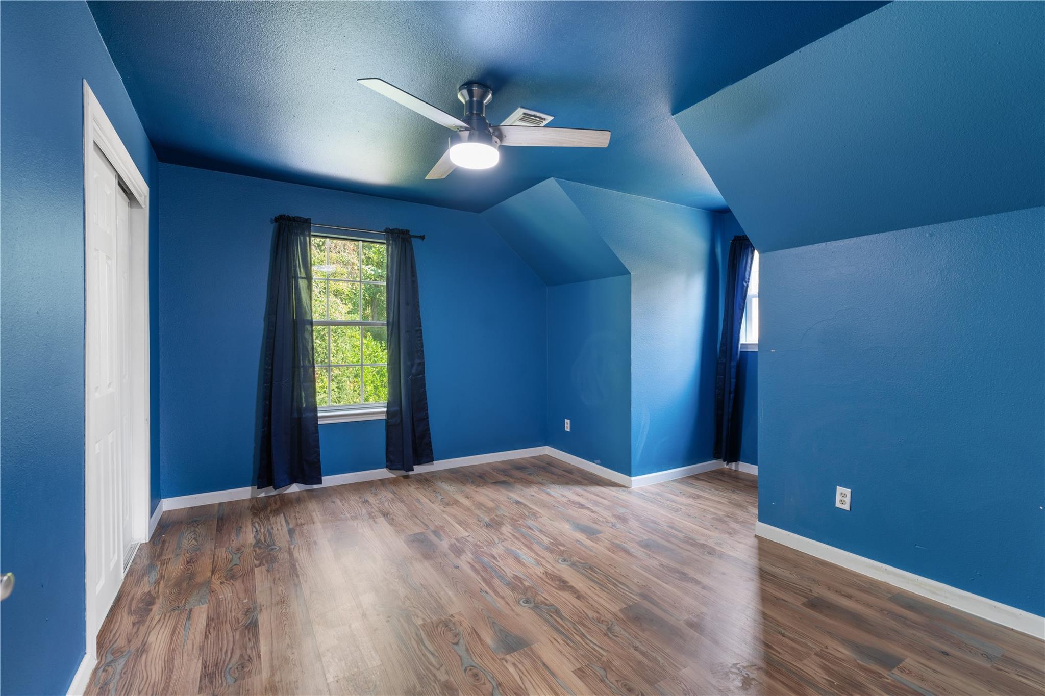 293 Commodore Drive