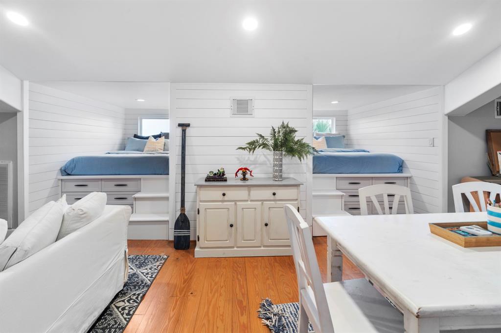 1026 Lillian Lane