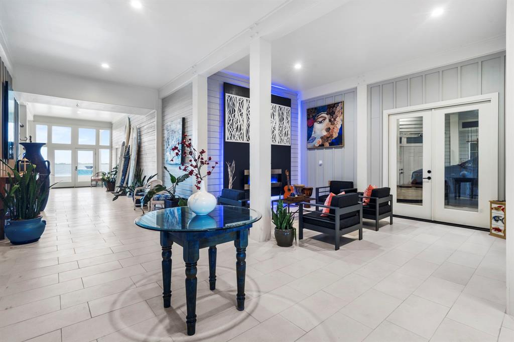 1026 Lillian Lane