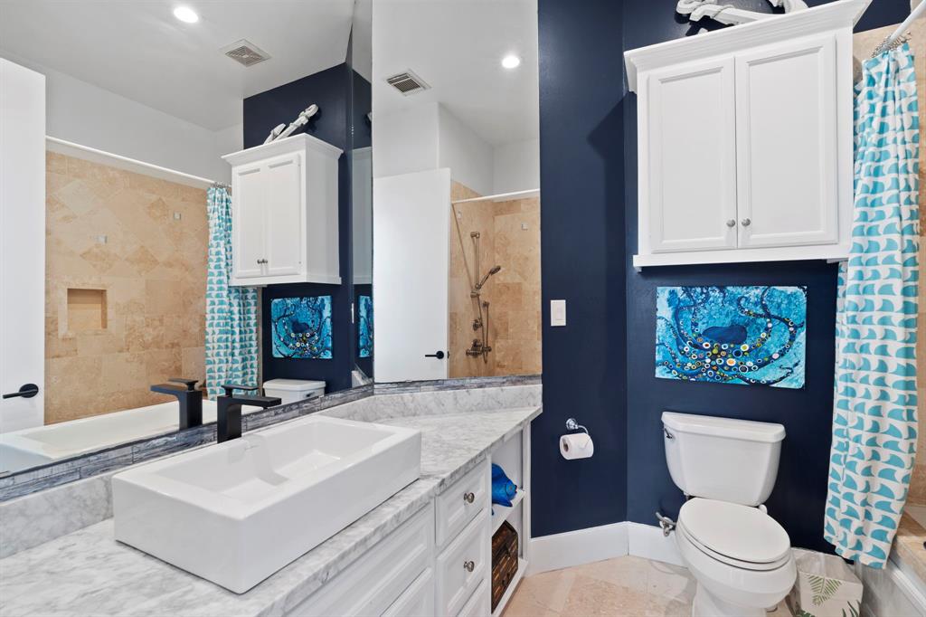 1026 Lillian Lane