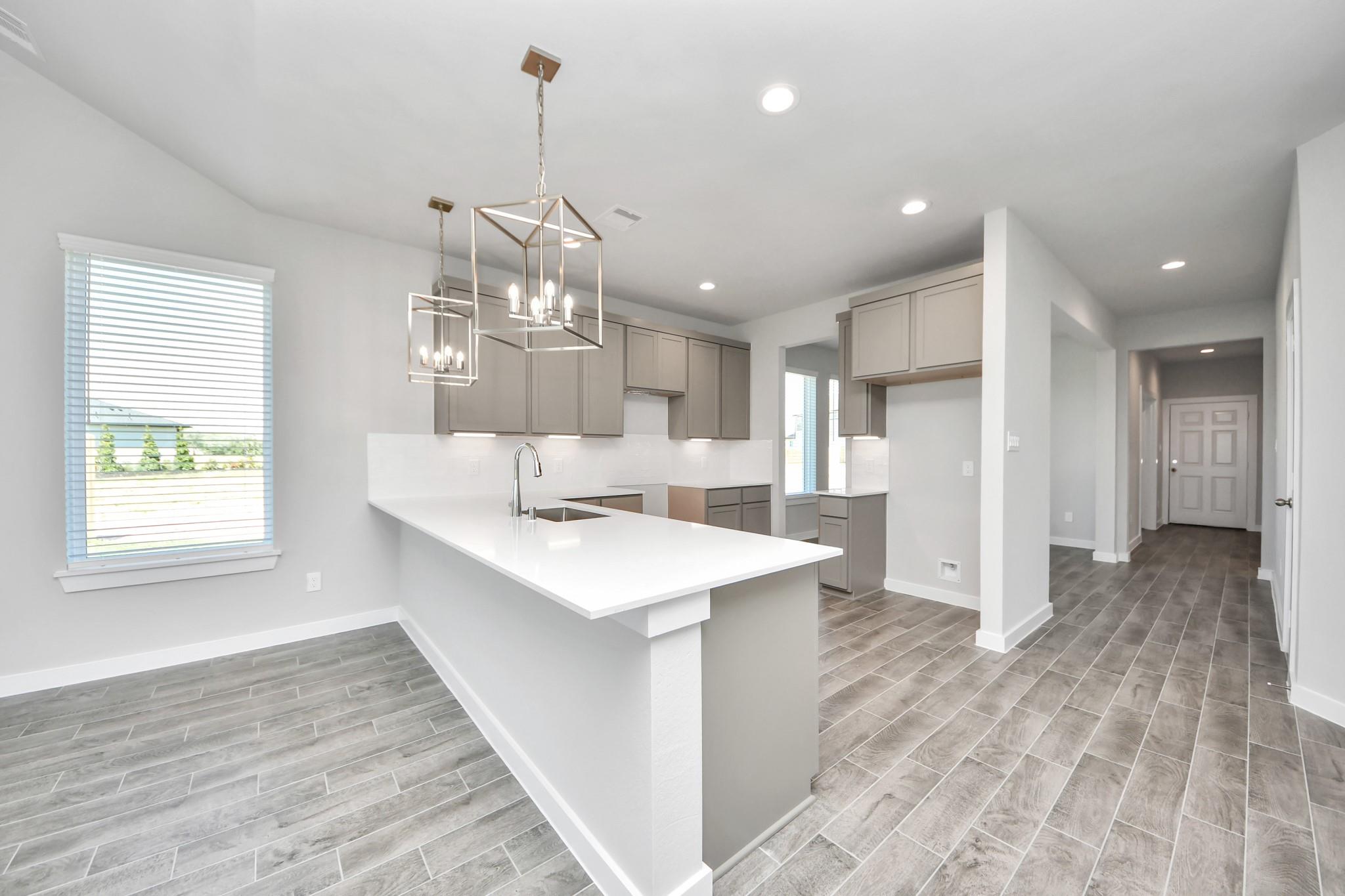 2107 Della Lakes Court