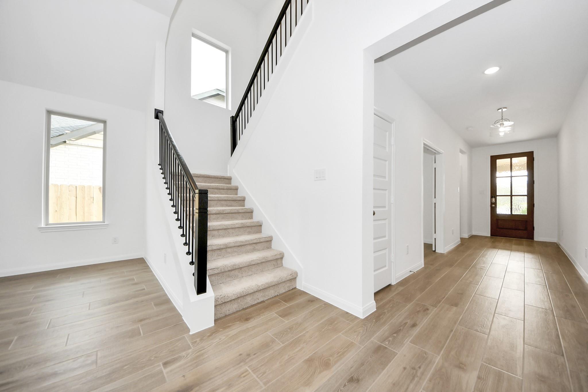 7706 Daisy Knoll Drive