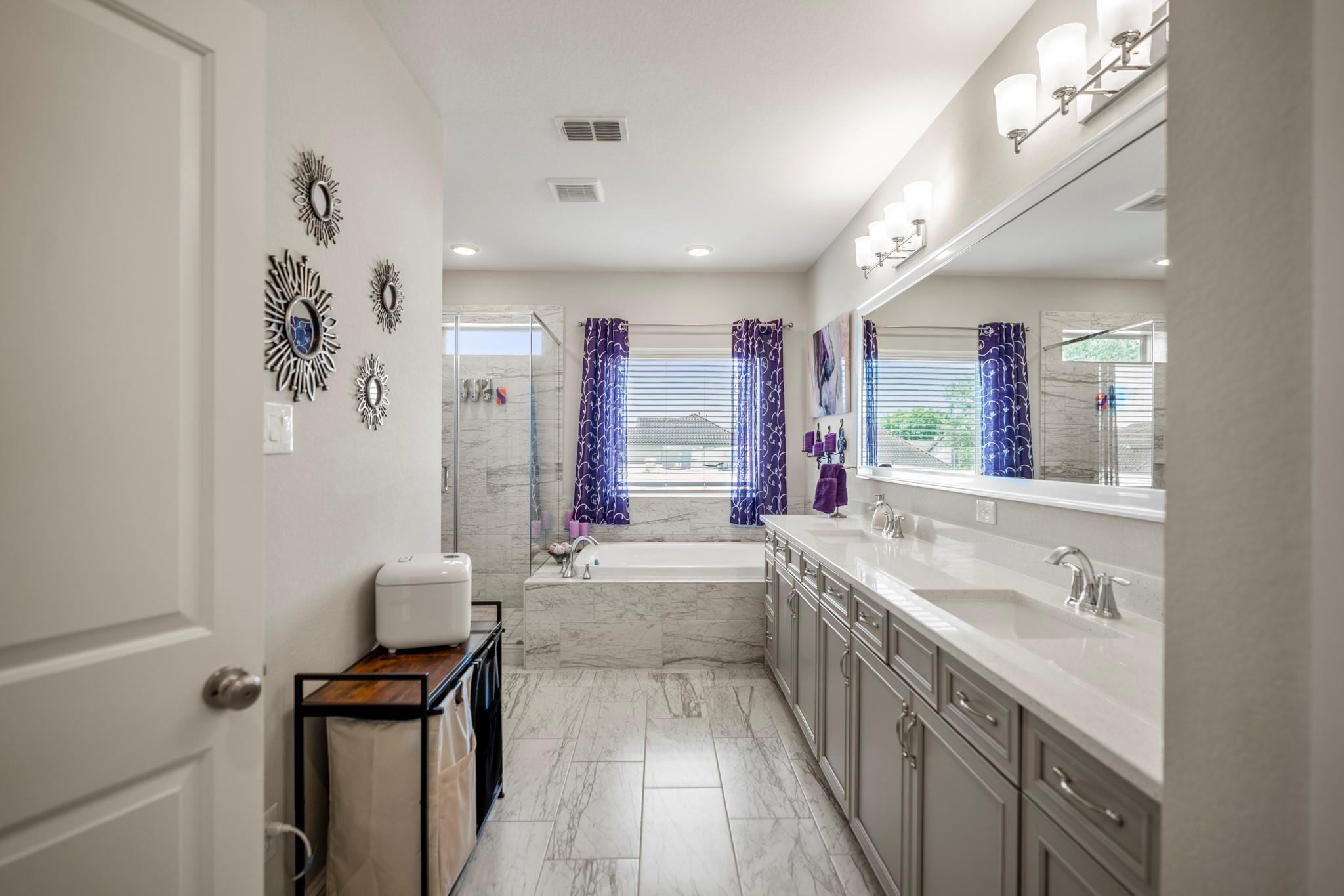 1412 Arkley Way