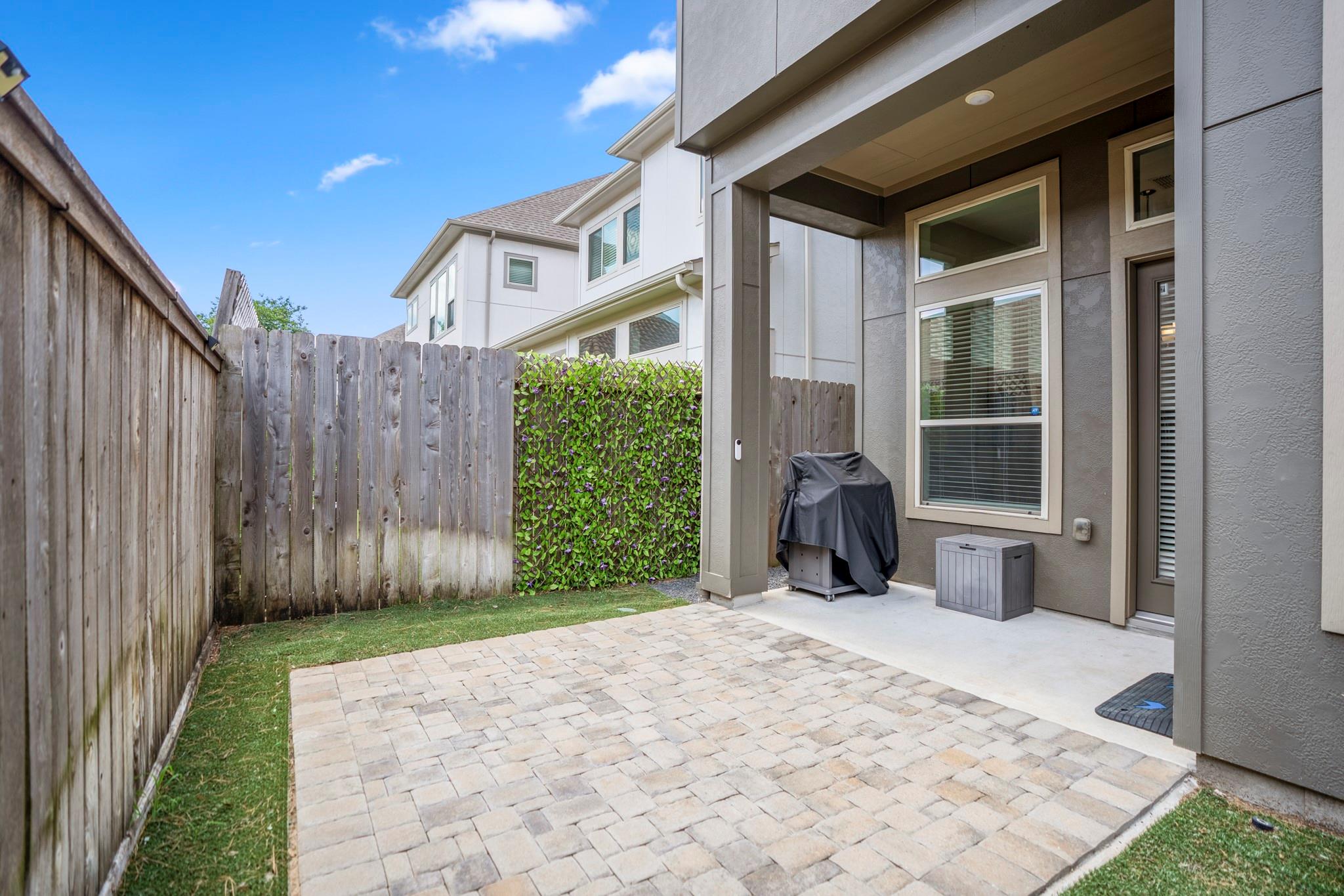 1412 Arkley Way
