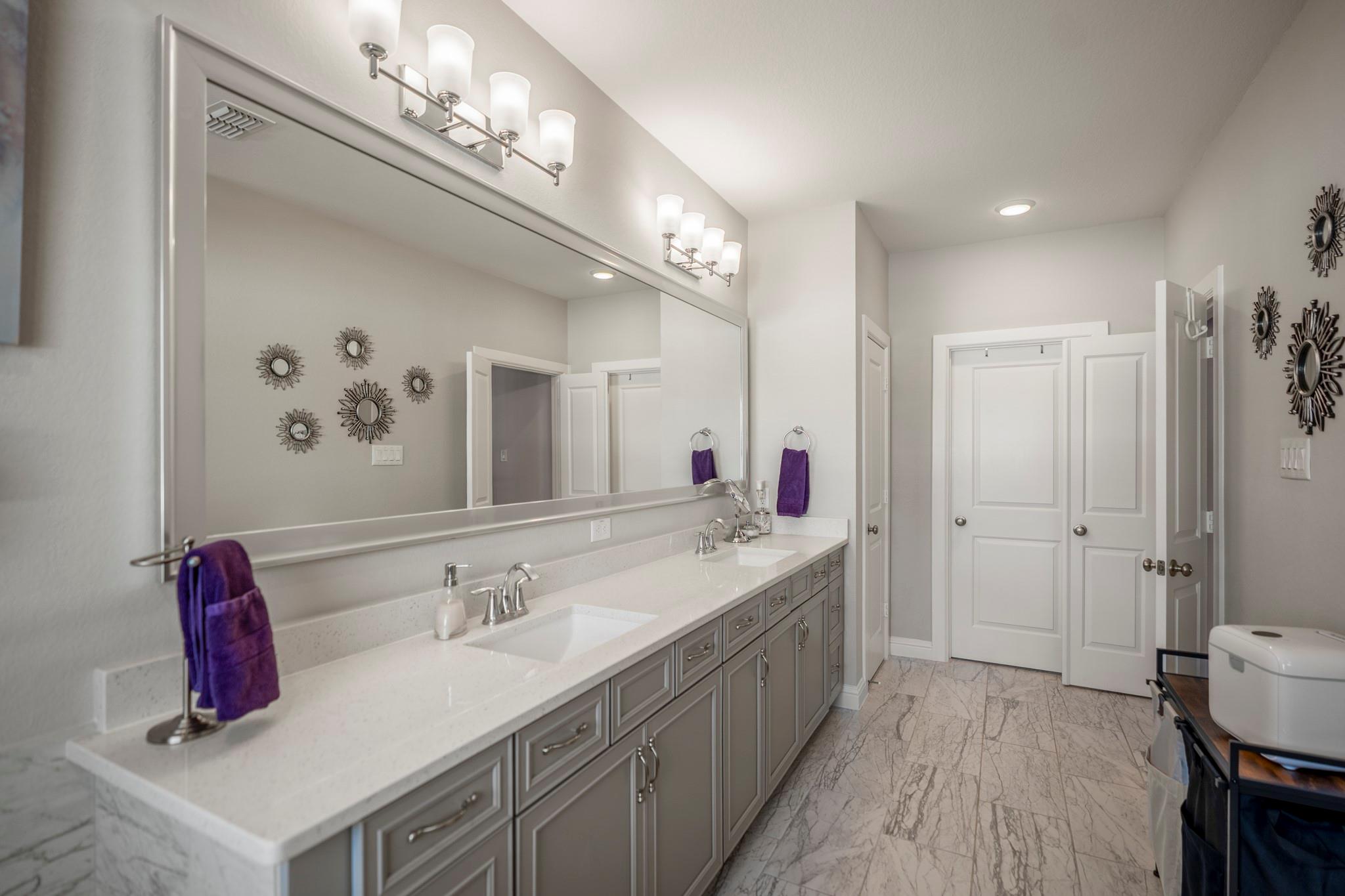 1412 Arkley Way