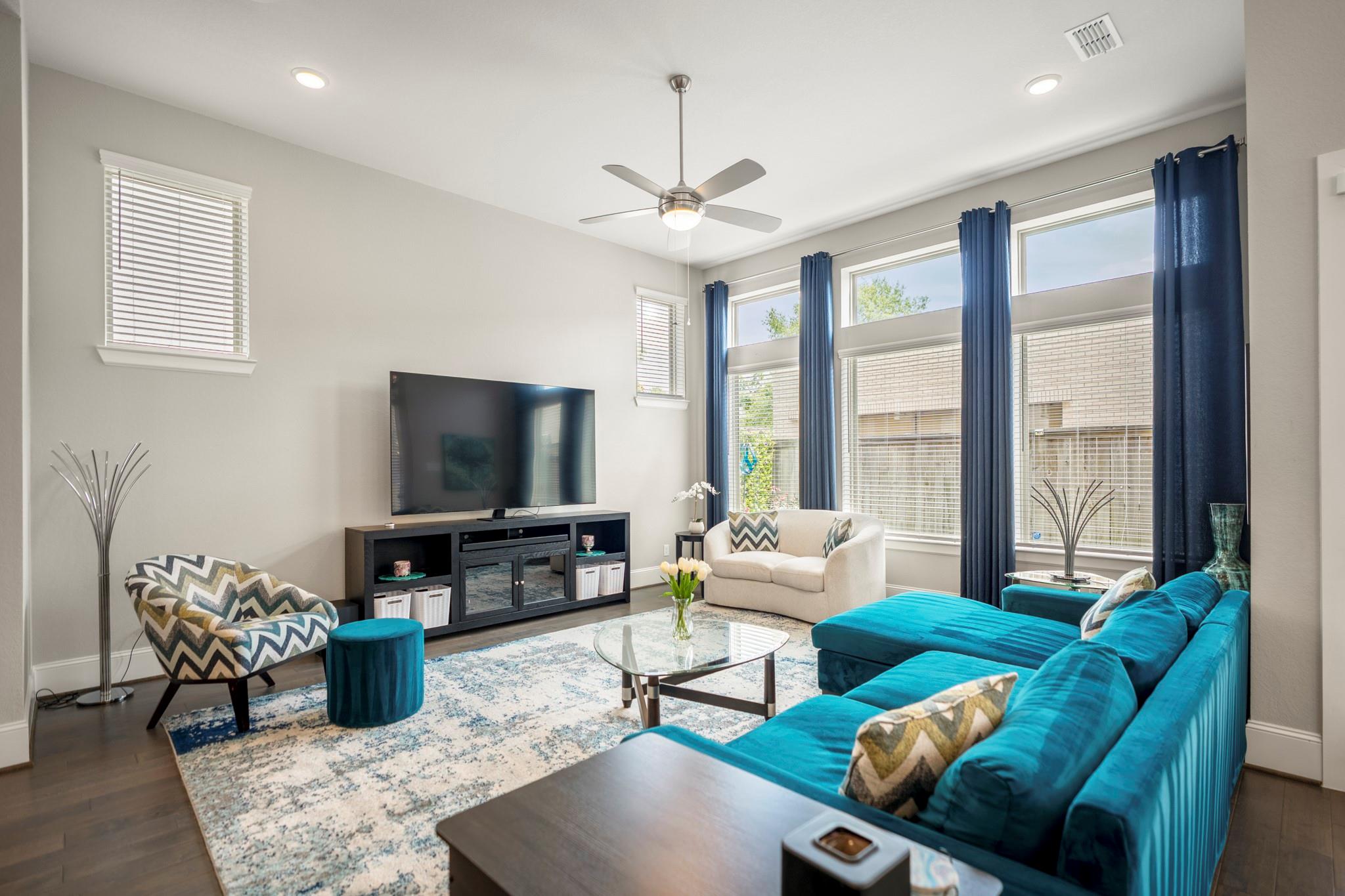 1412 Arkley Way