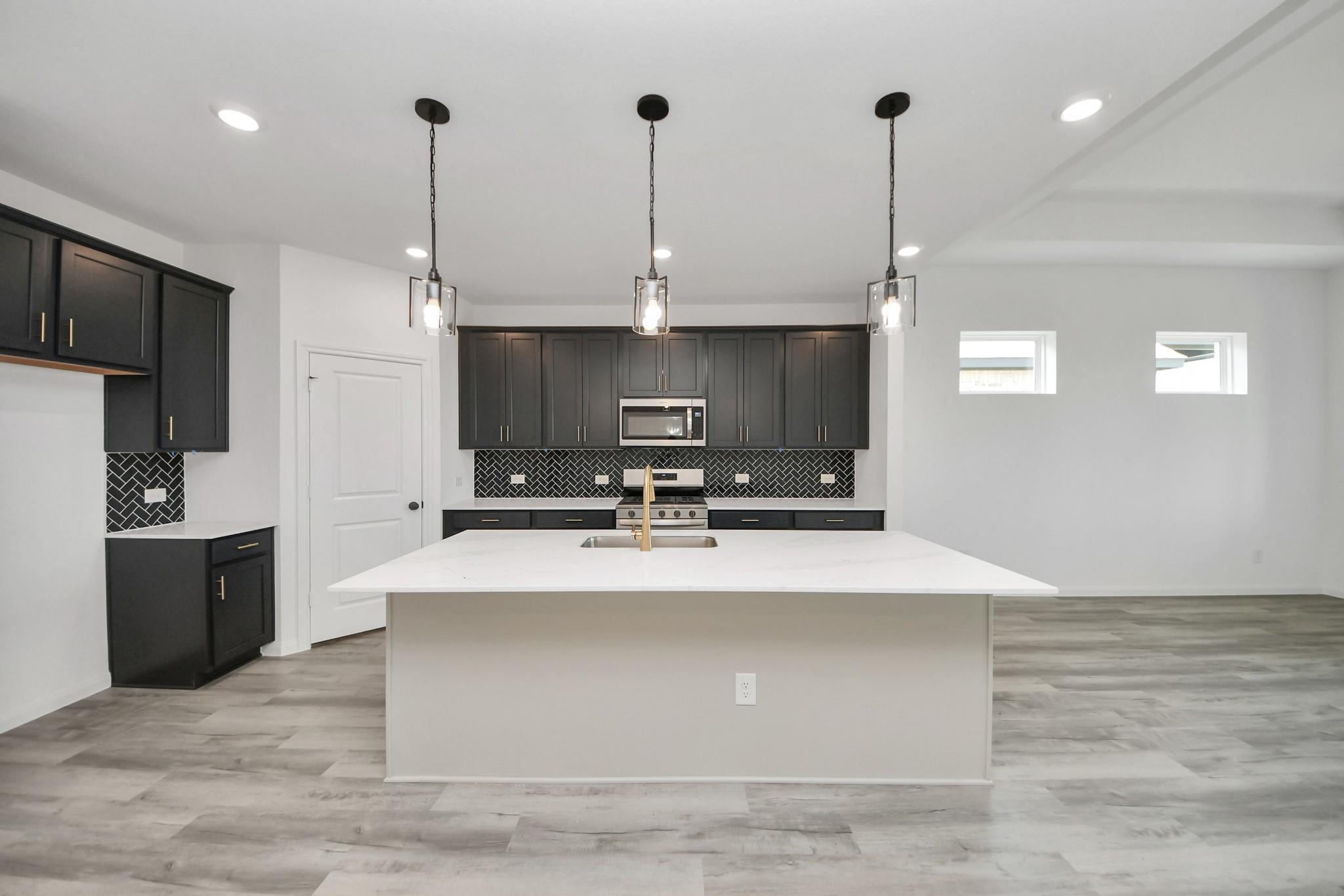 7727 Clover Gully Lane