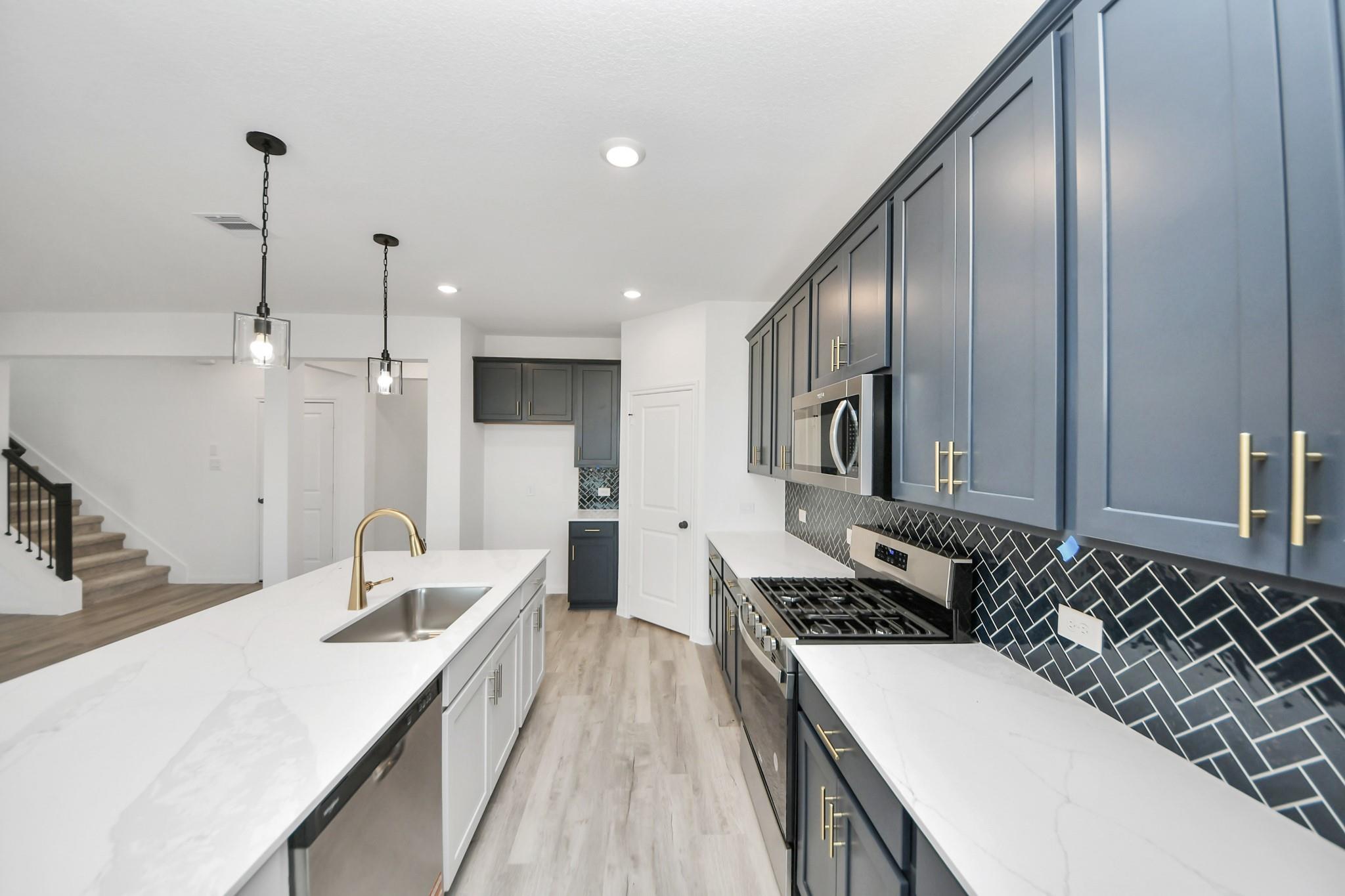 7727 Clover Gully Lane