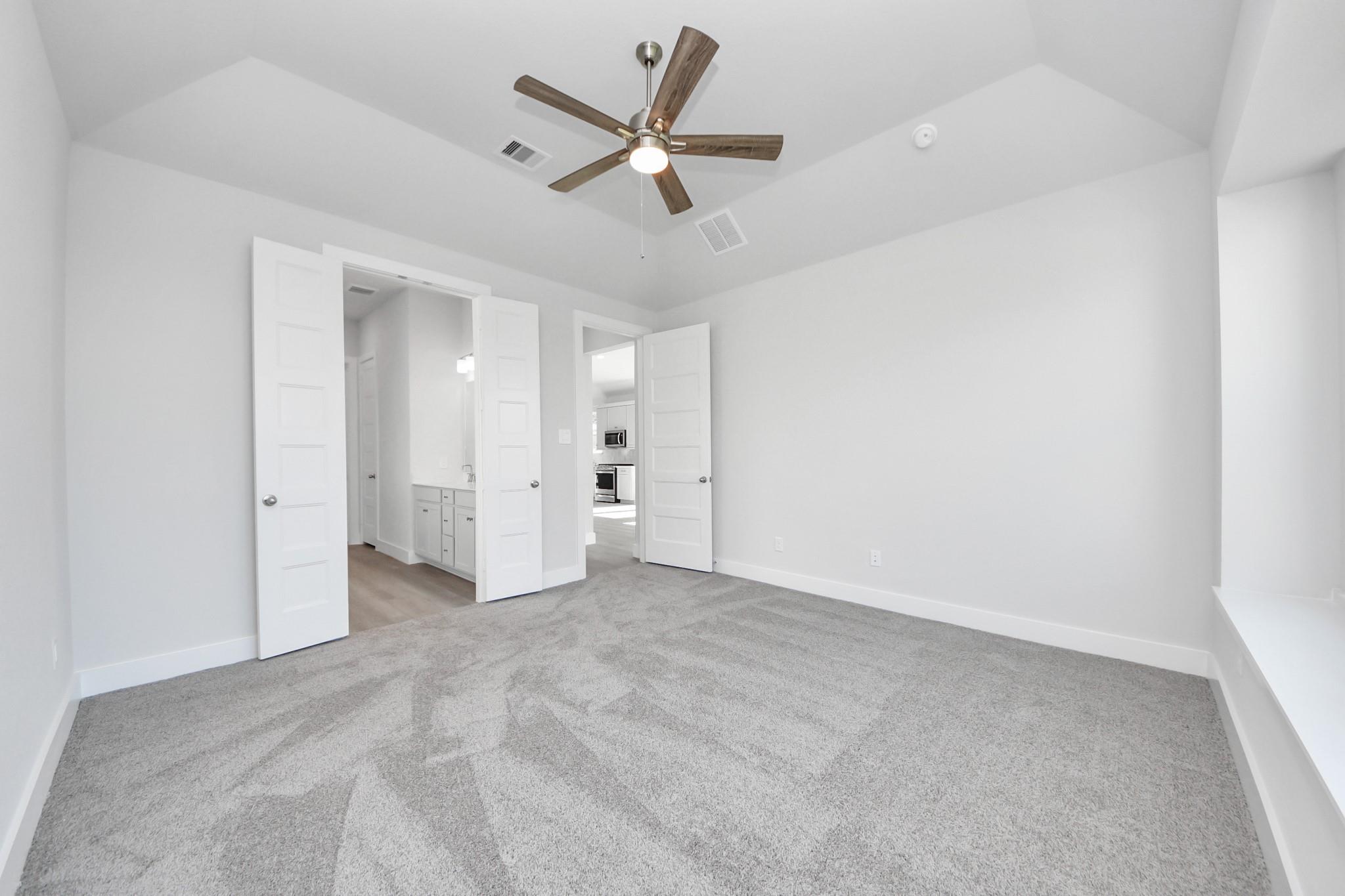 5615 Birchwood Glen Drive