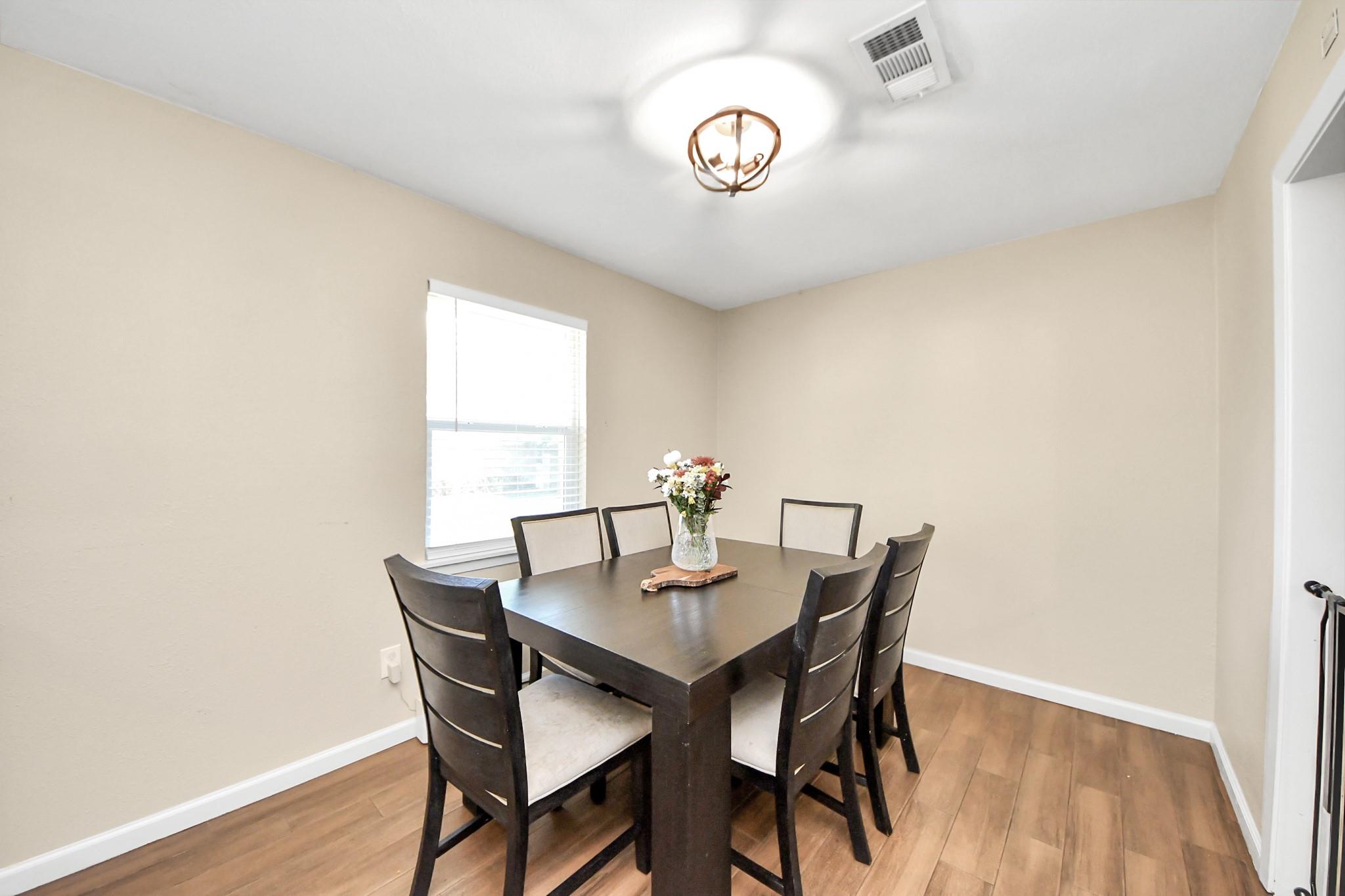 10526 Hollyglen Drive