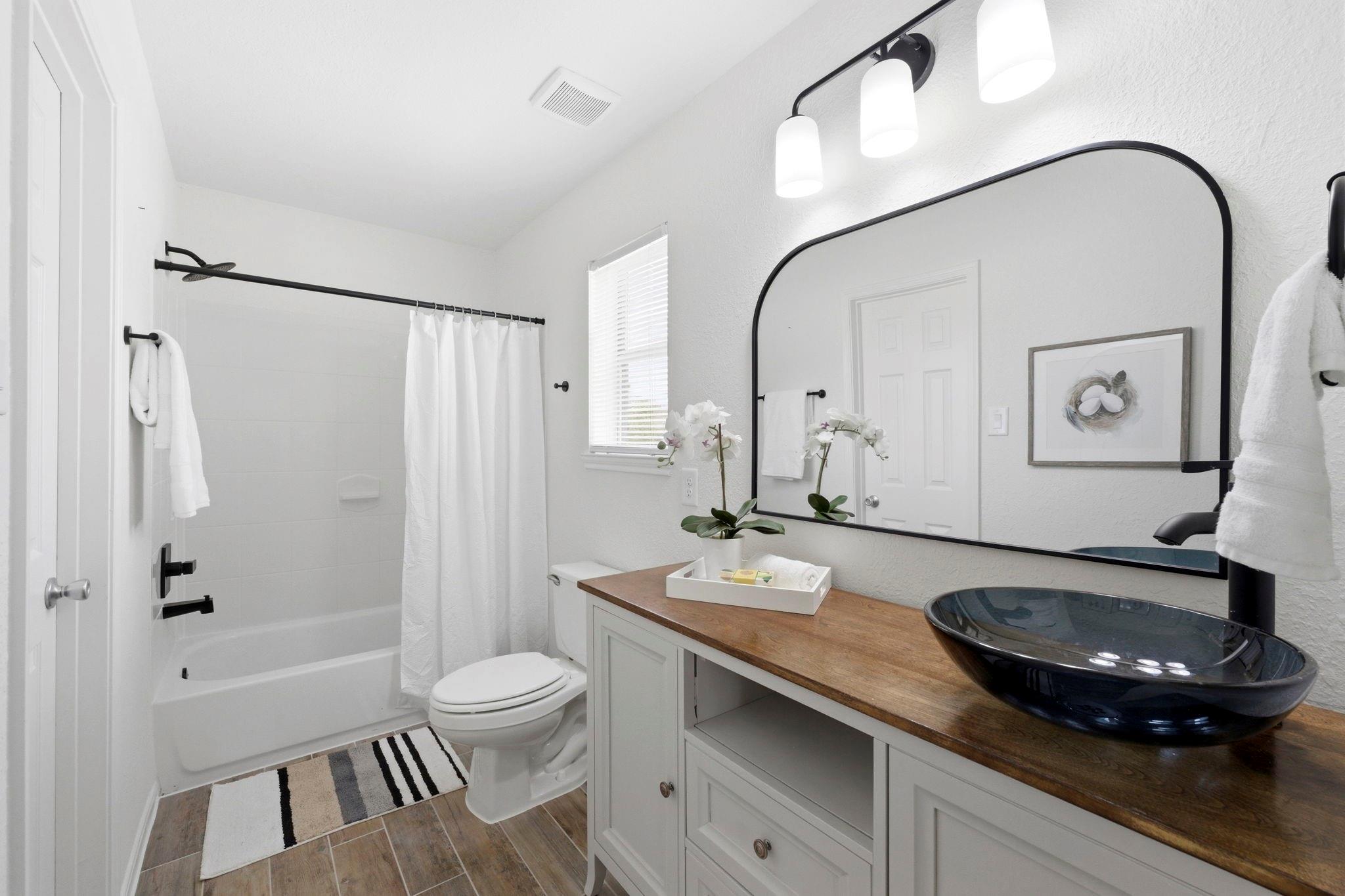 11202 Log Cabin Lane