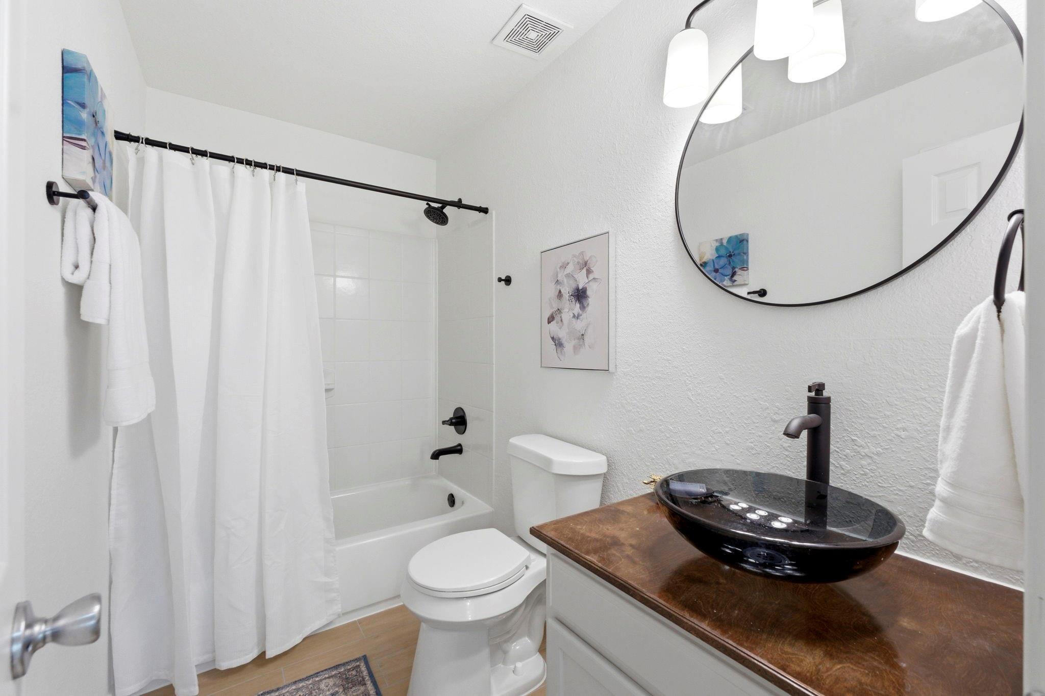 11202 Log Cabin Lane