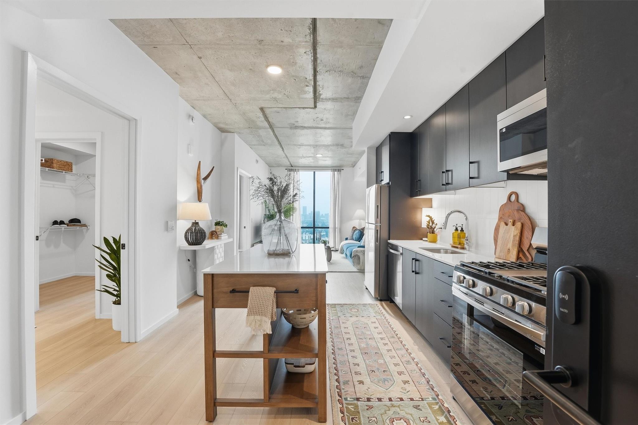 5501 La Branch Street # 2307