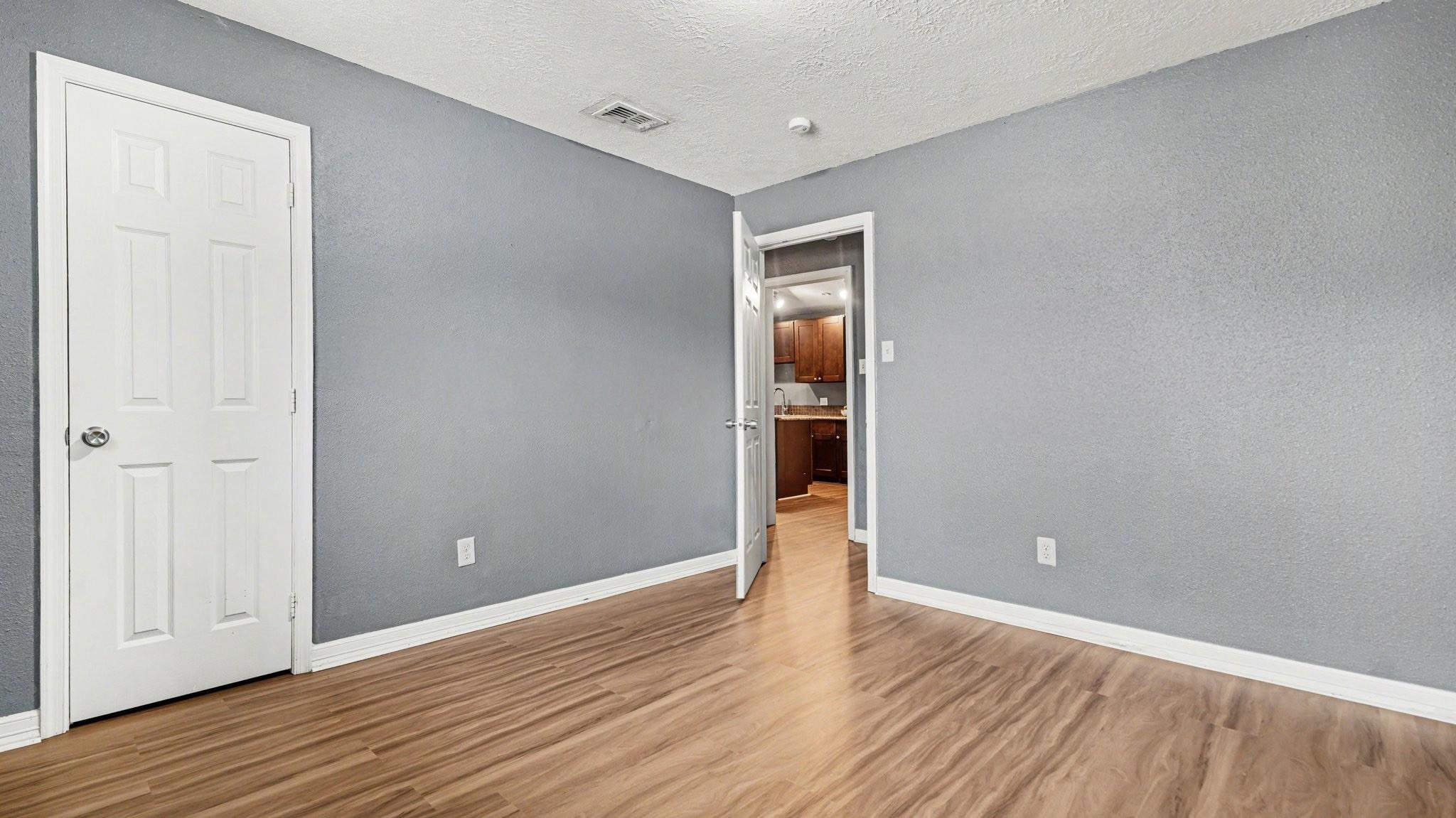 5318 Hemlock Drive