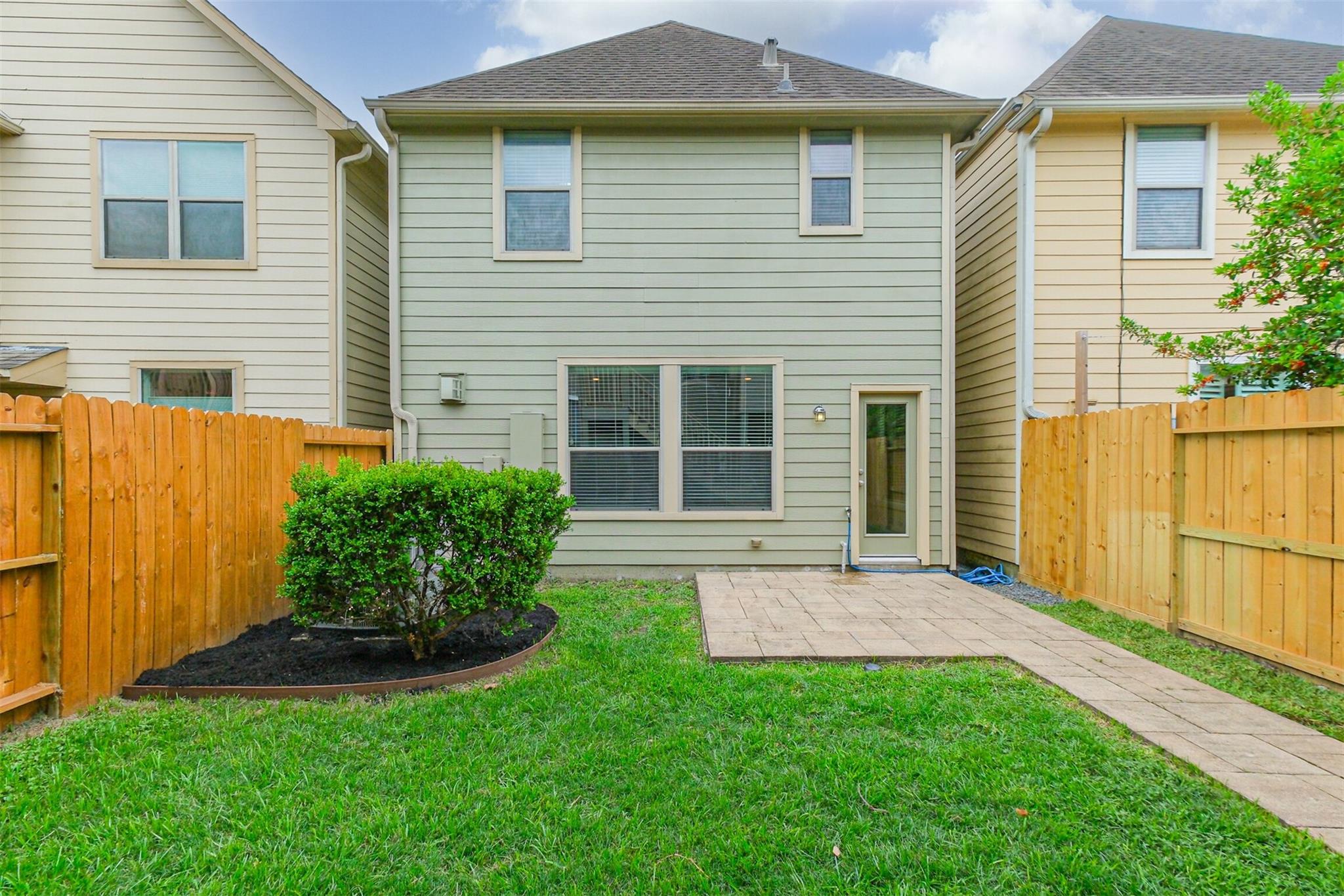 231 W 26th Street