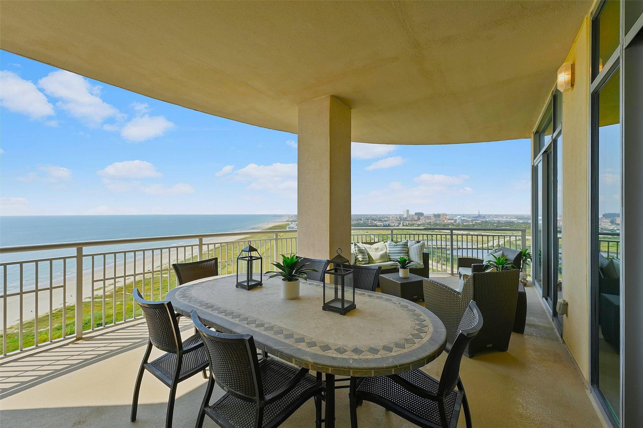 801 E Beach Drive Unit: TW2008