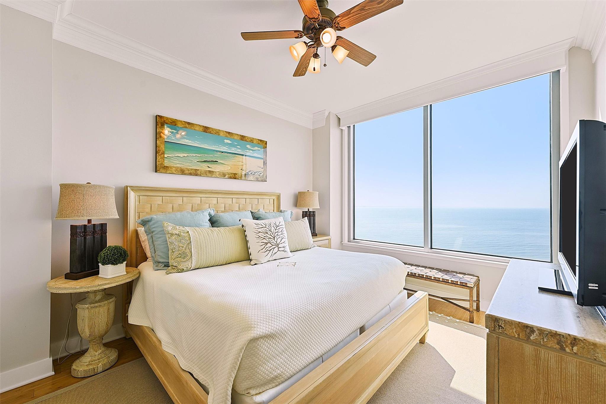 801 E Beach Drive Unit: TW2008