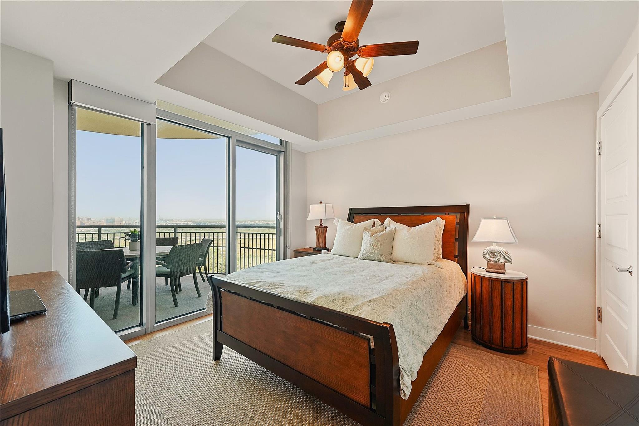 801 E Beach Drive Unit: TW2008