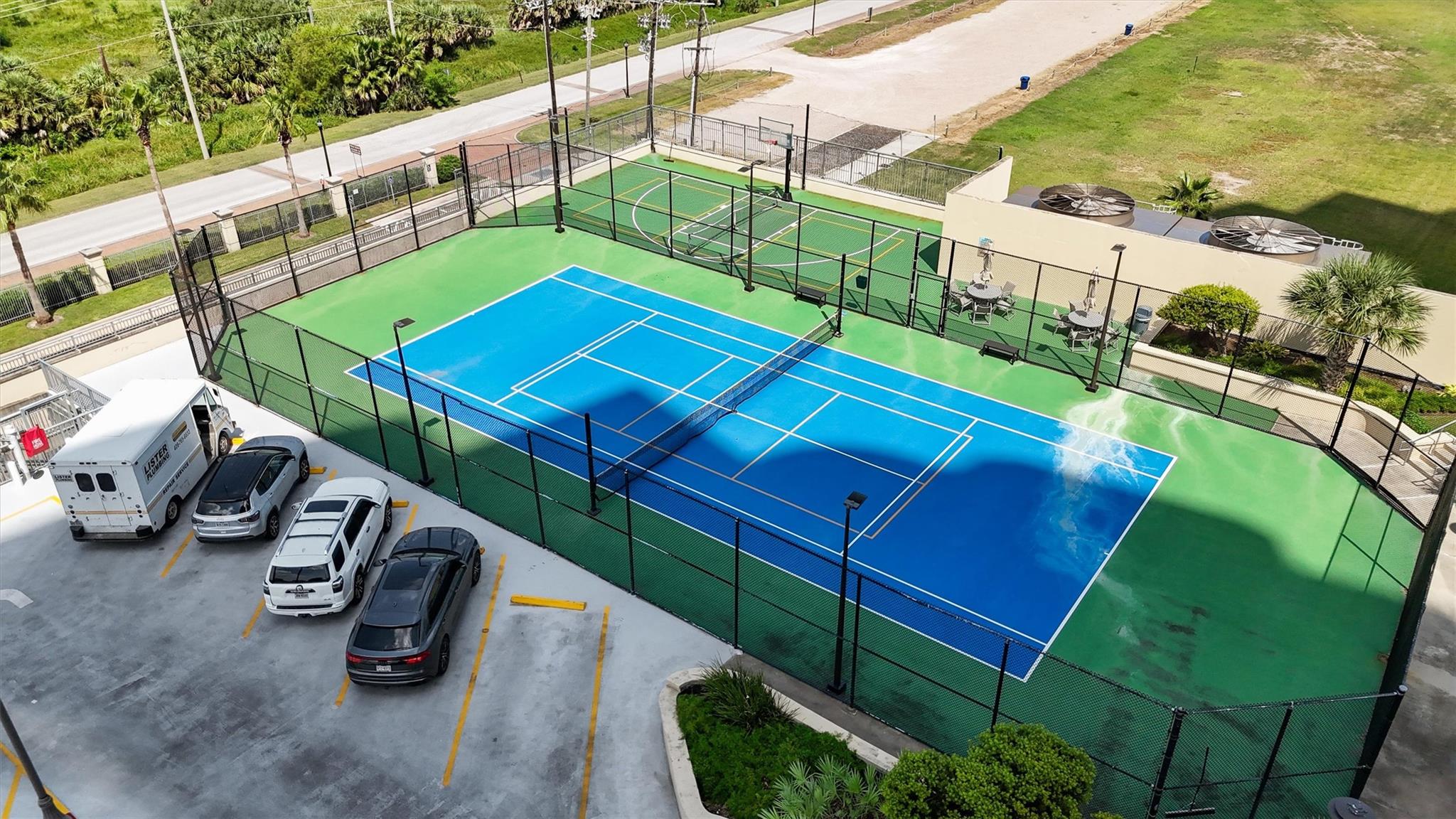 801 E Beach Drive Unit: TW2008