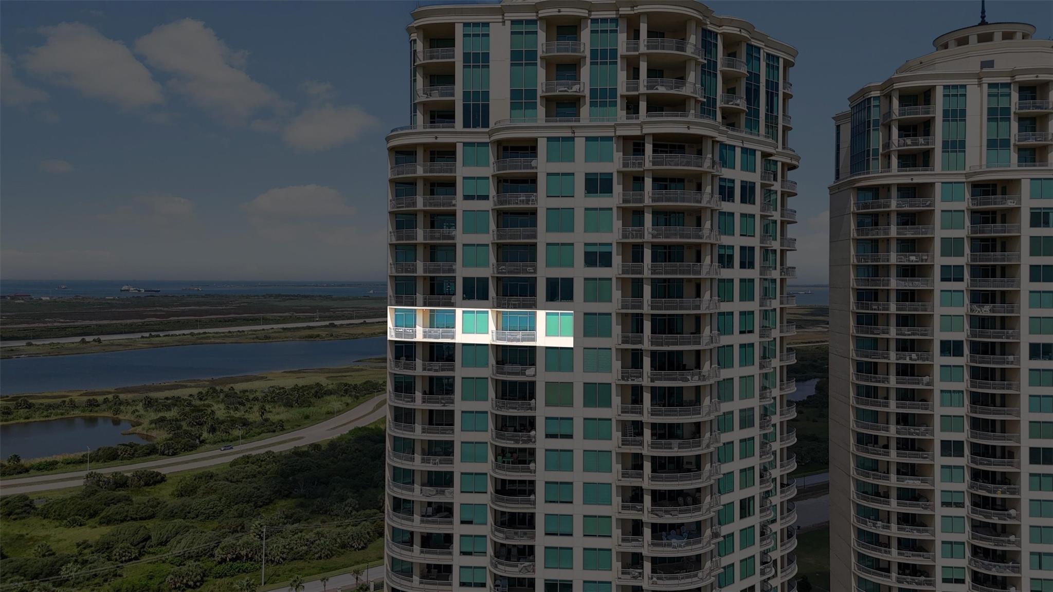 801 E Beach Drive Unit: TW2008