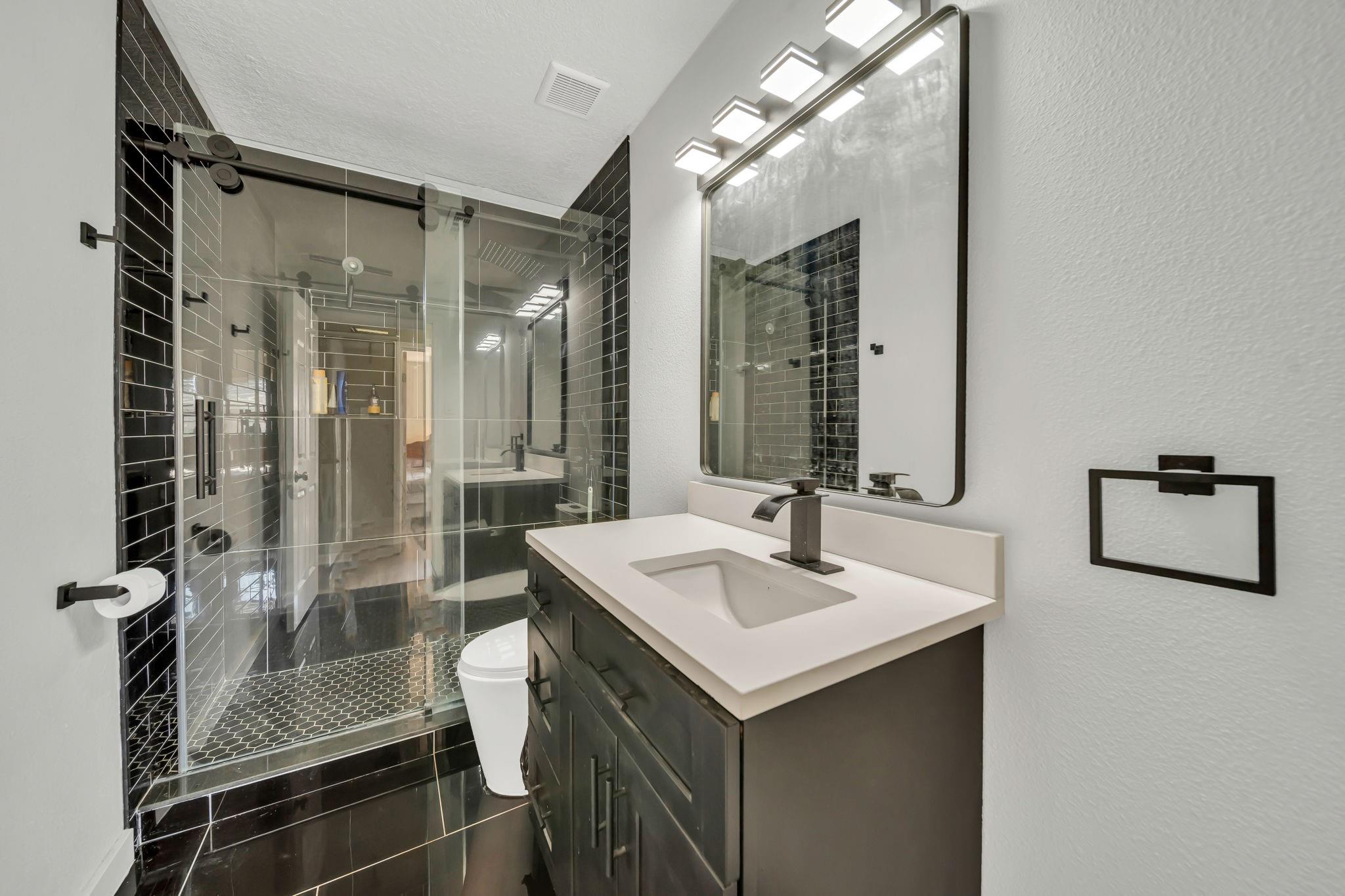 101 Lincoln Cedar Drive