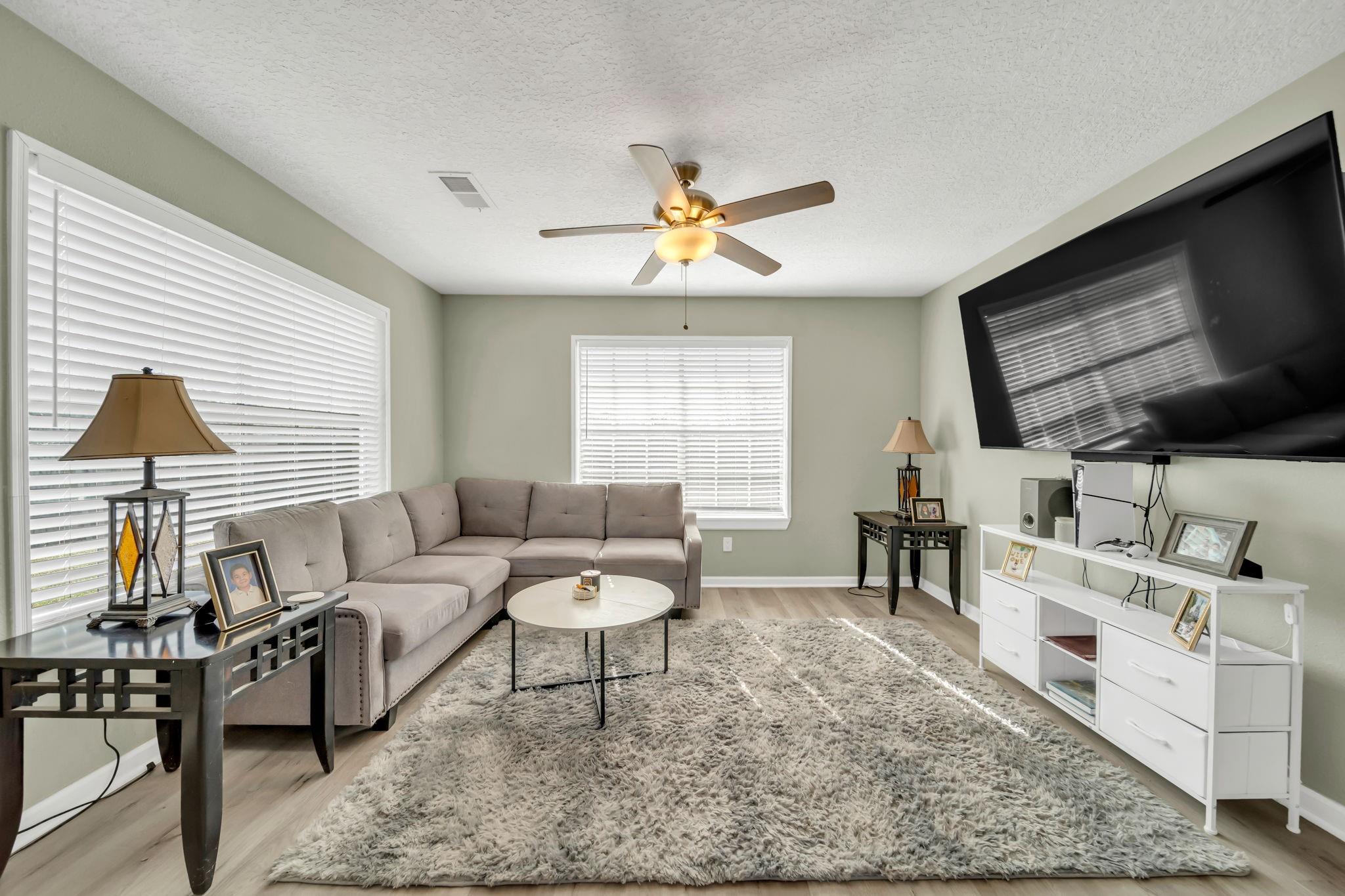 101 Lincoln Cedar Drive