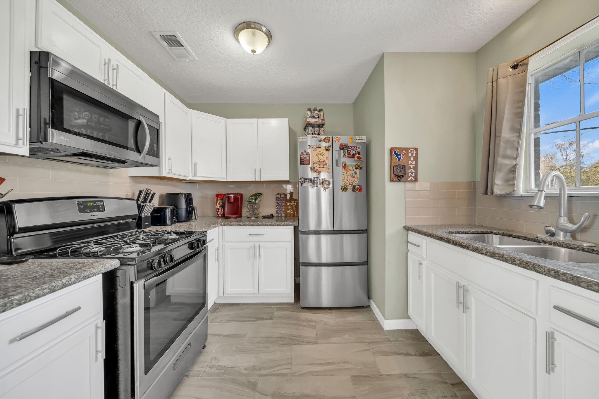 101 Lincoln Cedar Drive